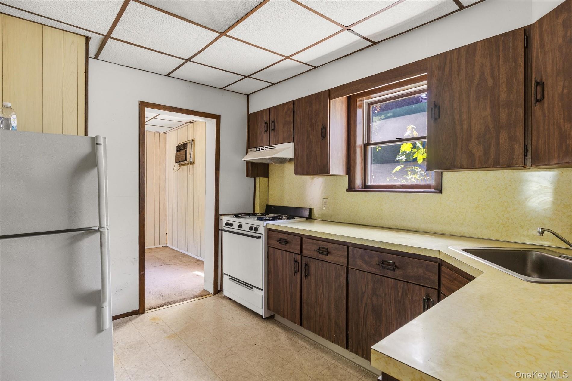 Single Family 56th Queens, NY 11378, MLS-1007549-16