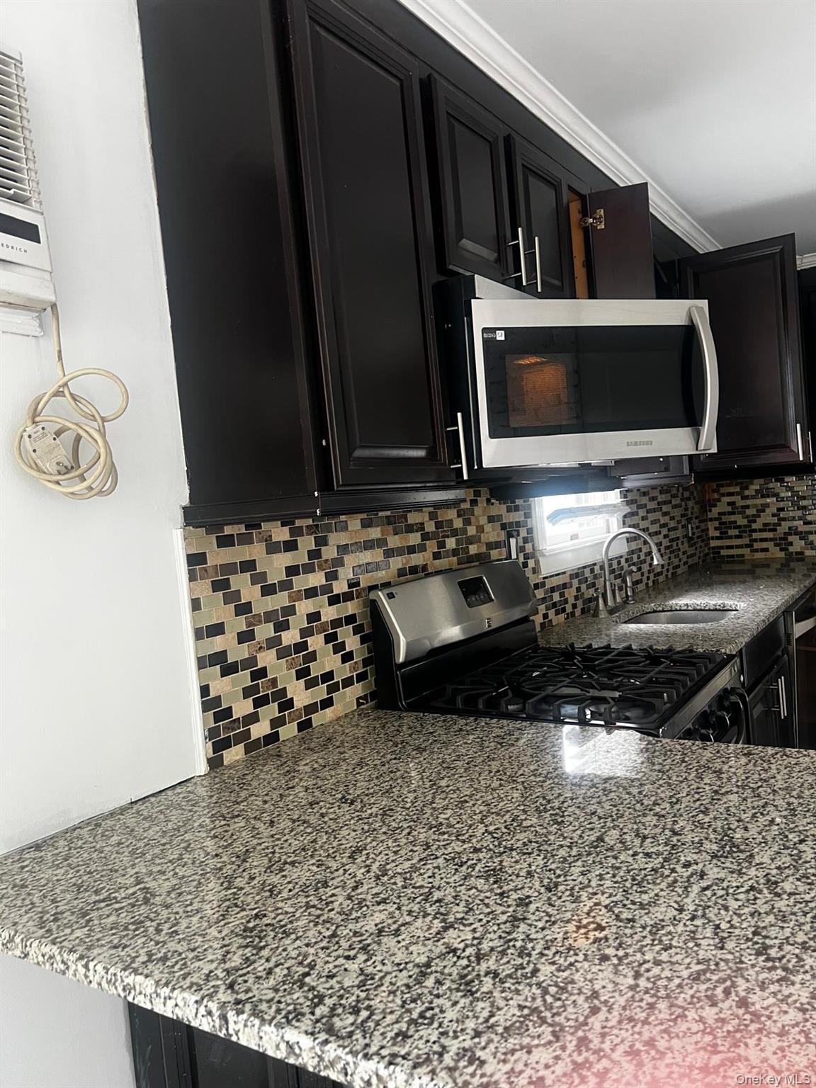 Single Family Penataquit Avenue Suffolk County, NY 11706, MLS-1007567-2