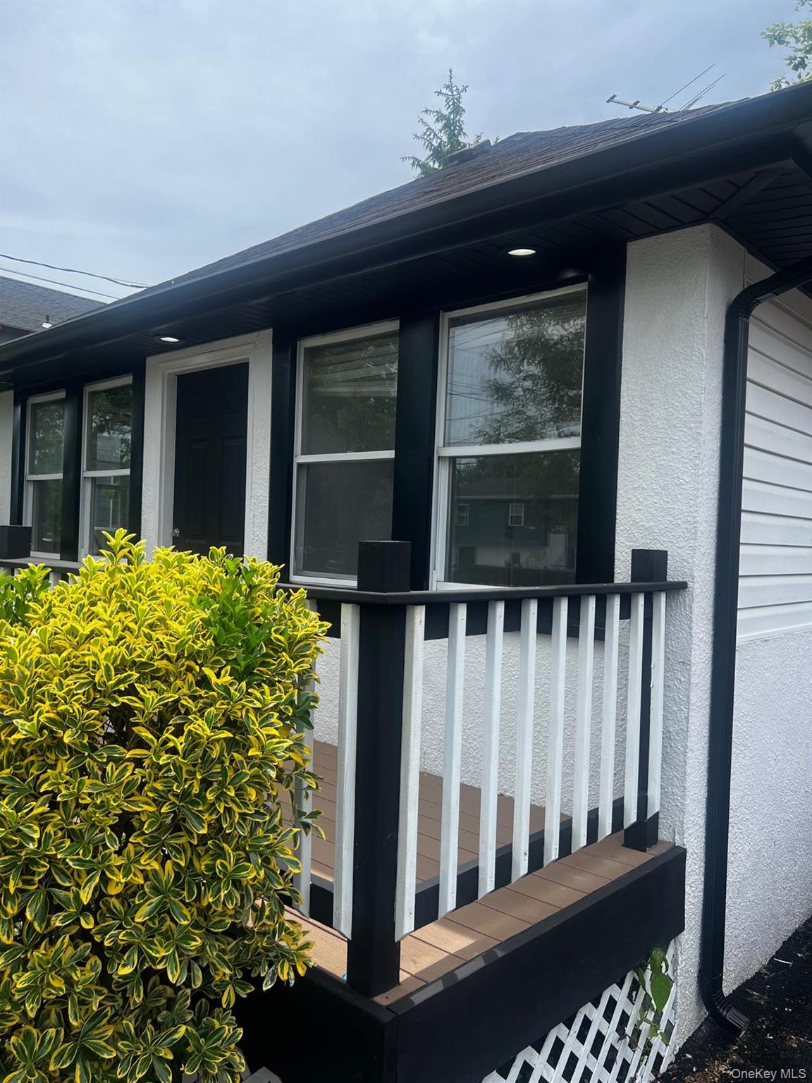 Single Family Penataquit Avenue Suffolk County, NY 11706, MLS-1007567-4