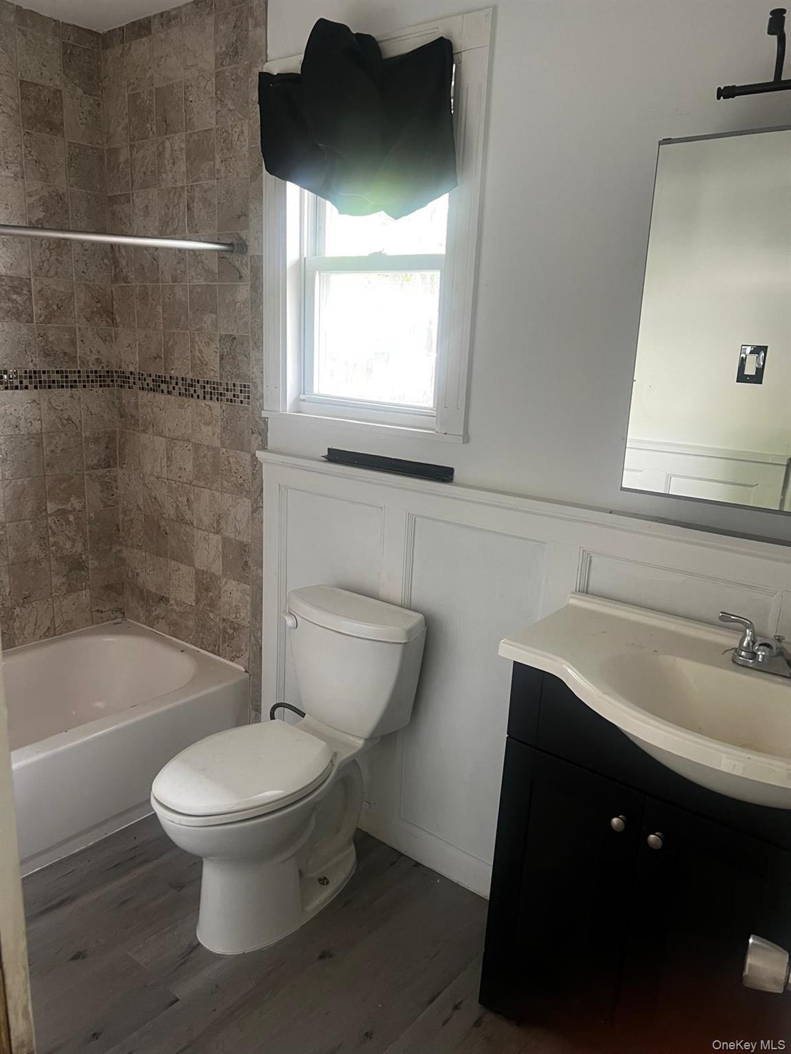 Single Family Penataquit Avenue Suffolk County, NY 11706, MLS-1007567-5