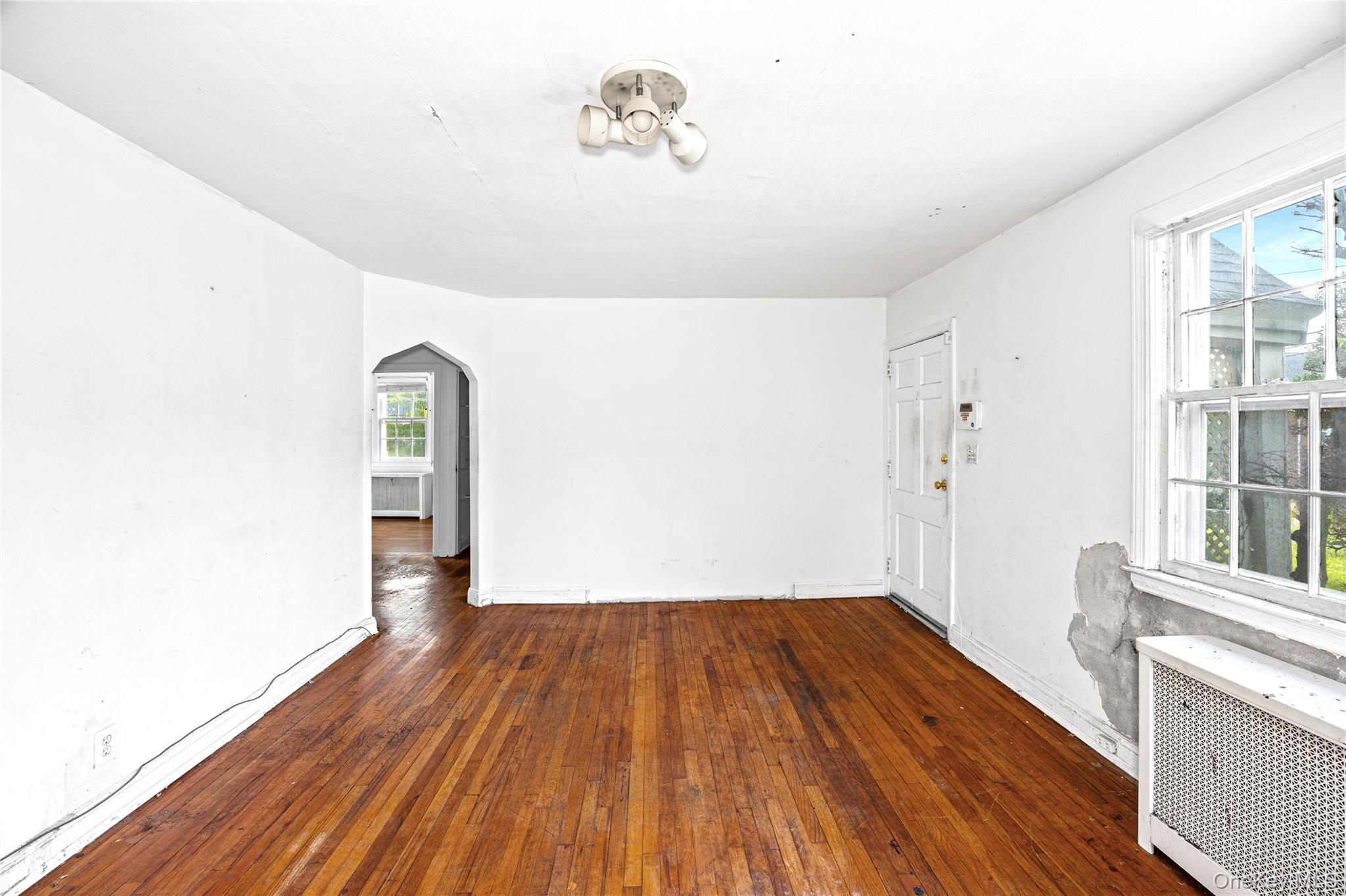 Single Family Henry Street Nassau County, NY 11553, MLS-1007584-10