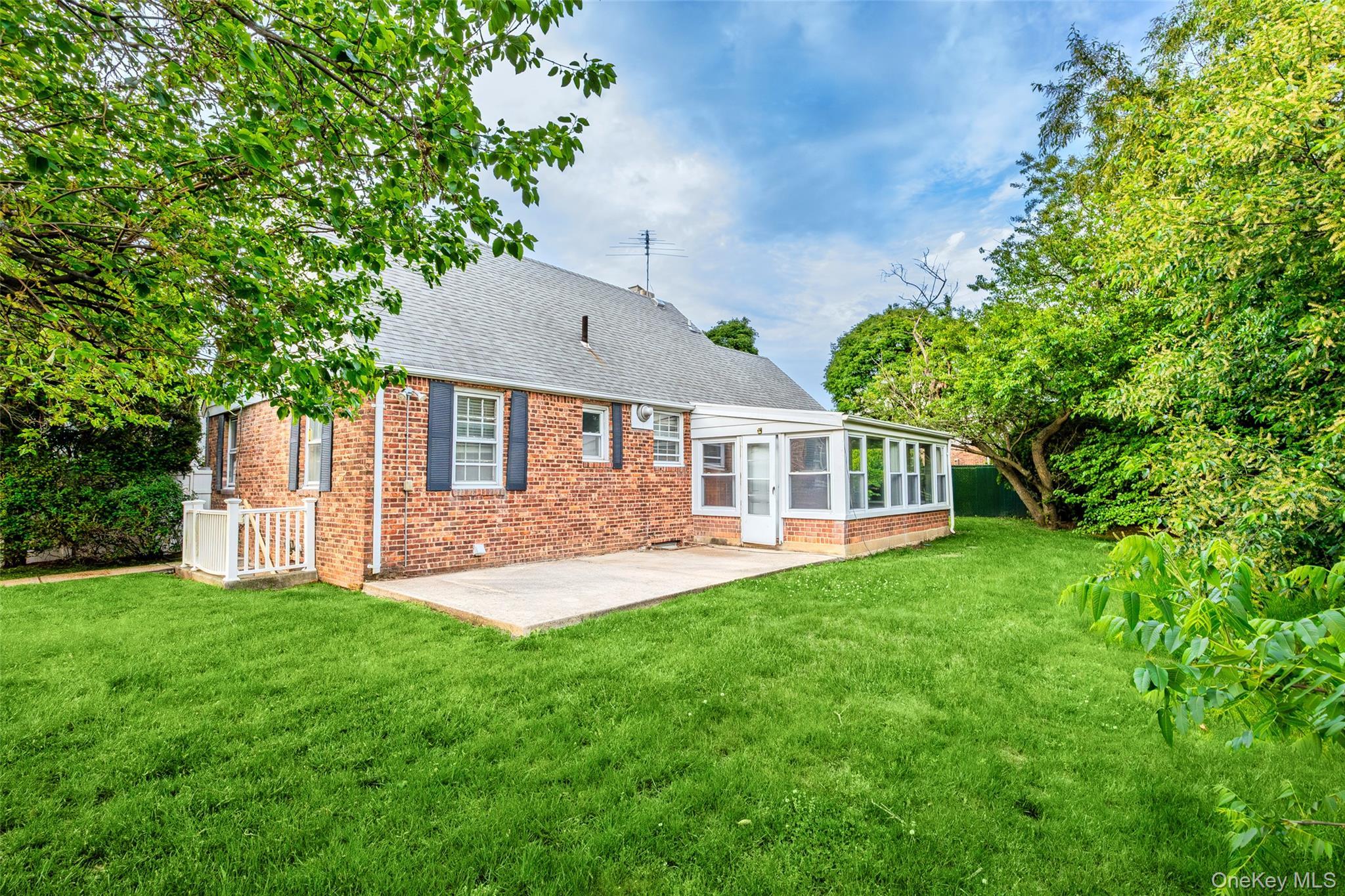 Single Family Henry Street Nassau County, NY 11553, MLS-1007584-42