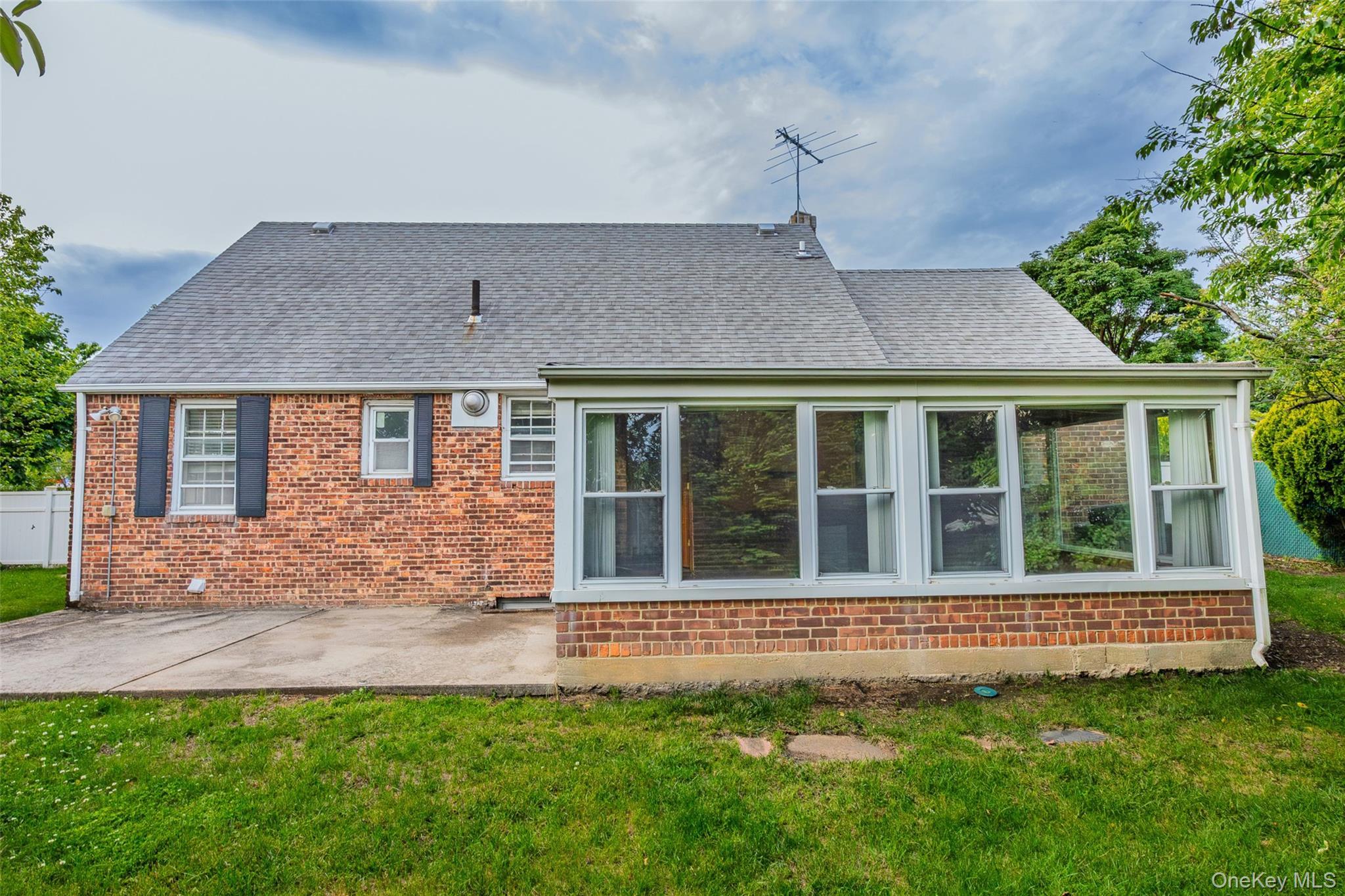 Single Family Henry Street Nassau County, NY 11553, MLS-1007584-44
