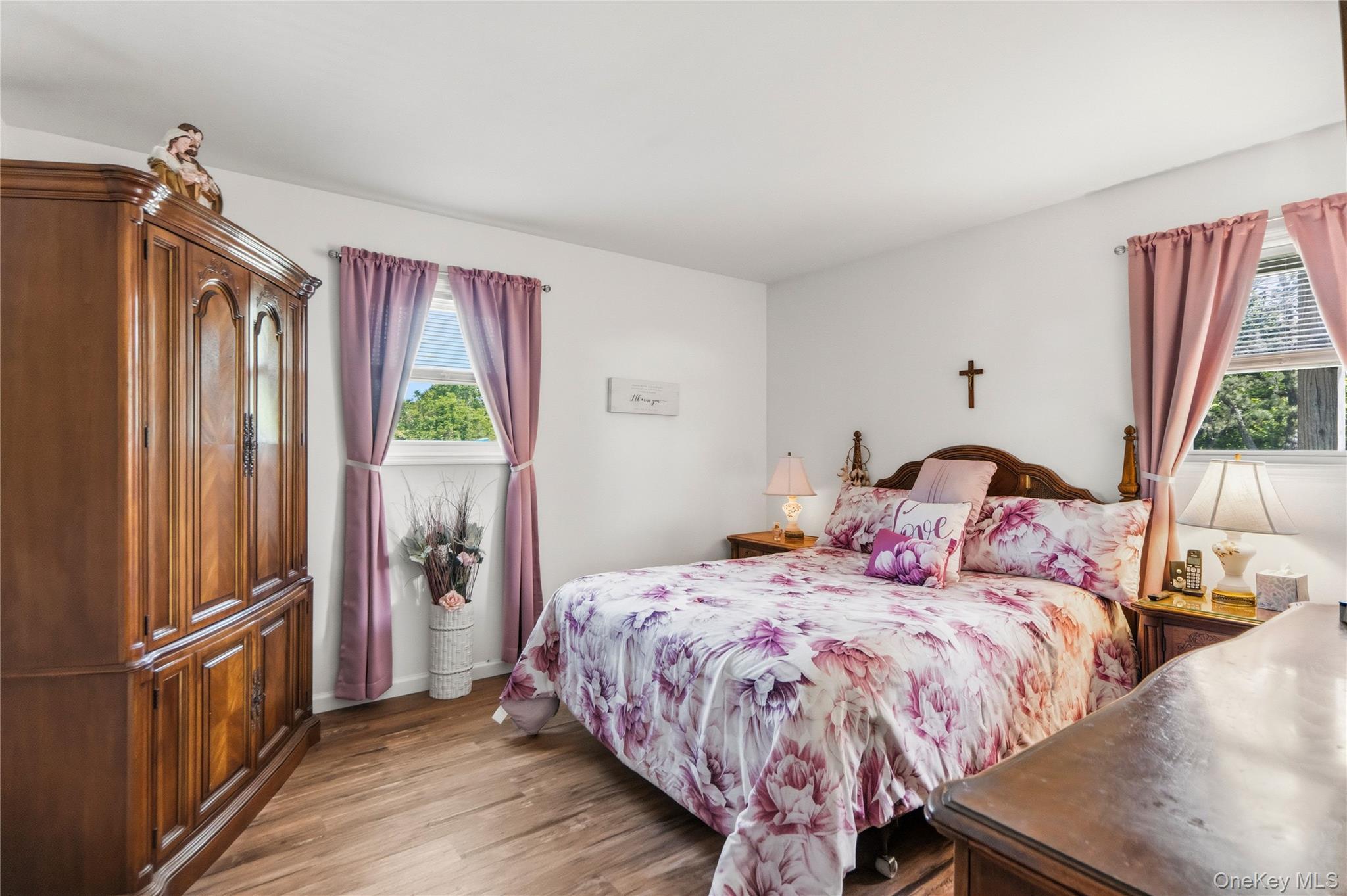 Single Family Woods Lane  Suffolk County, NY 11720, MLS-1007605-21