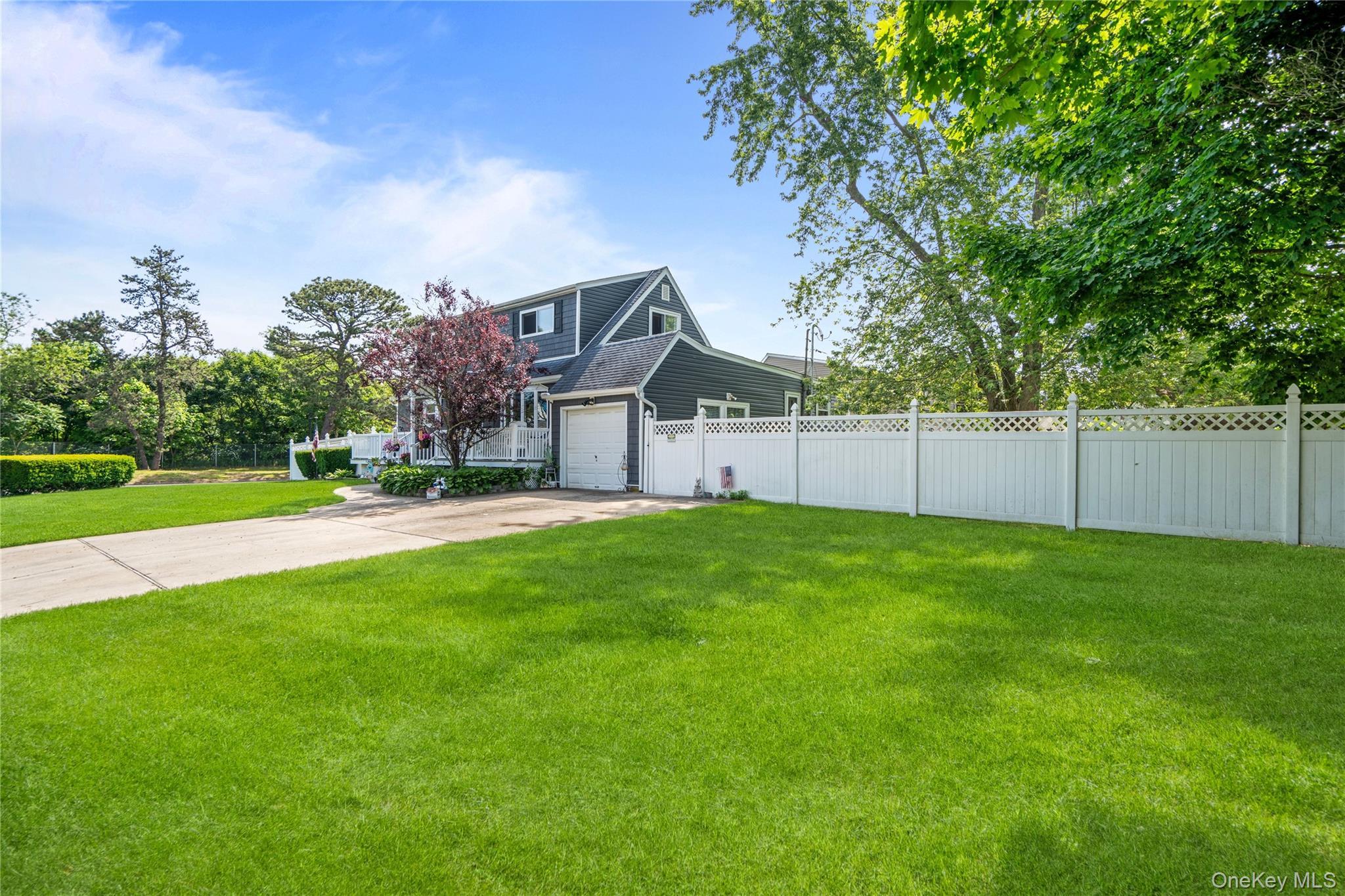 Single Family Woods Lane  Suffolk County, NY 11720, MLS-1007605-3