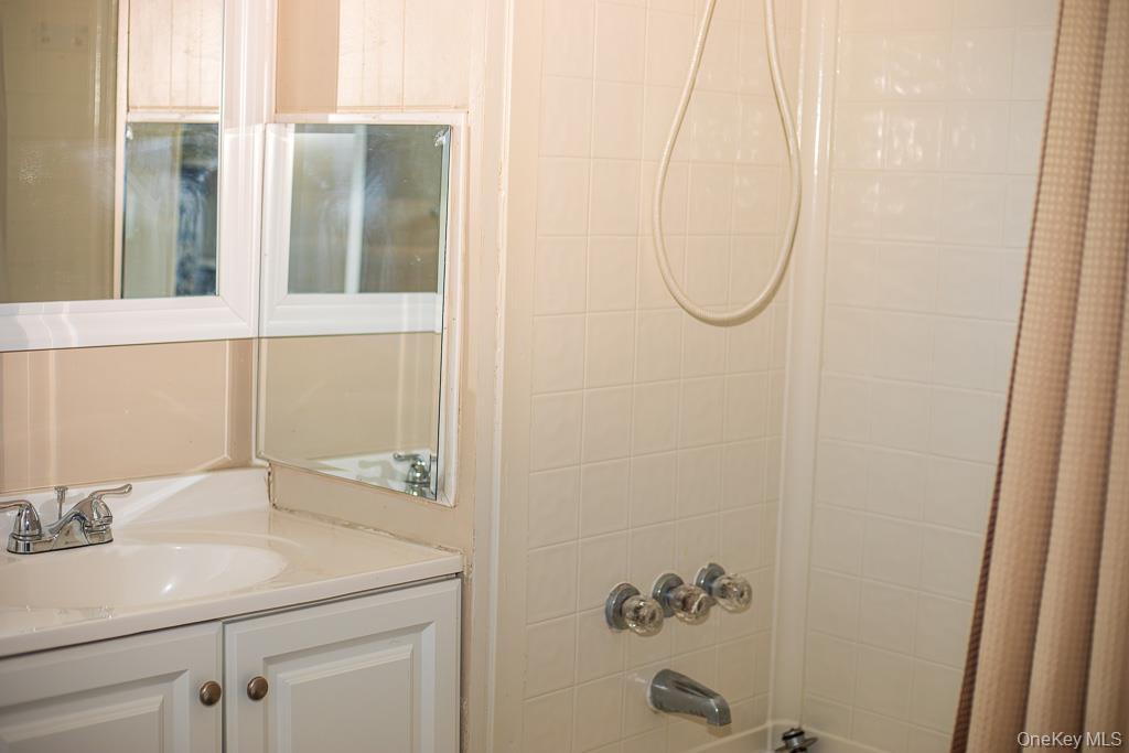 Single Family Revere Drive Suffolk County, NY 11716, MLS-1007611-13