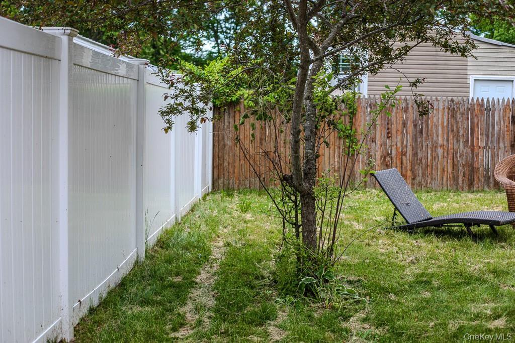 Single Family Revere Drive Suffolk County, NY 11716, MLS-1007611-18