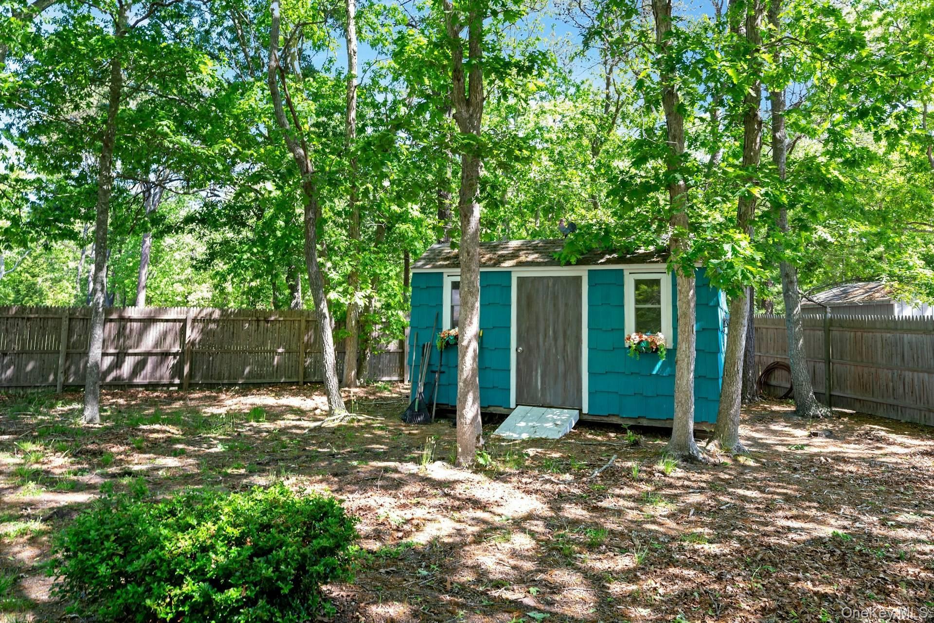 Single Family Jones Road Suffolk County, NY 11946, MLS-1007635-27