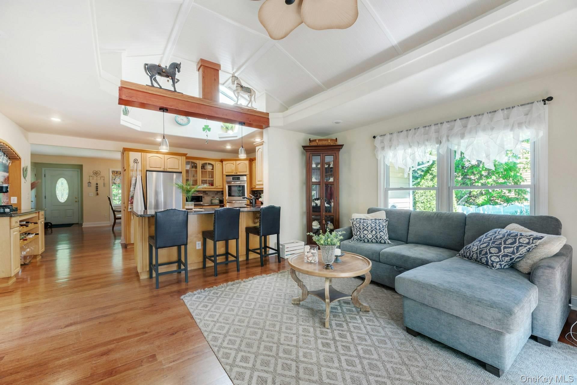 Single Family Jones Road Suffolk County, NY 11946, MLS-1007635-6