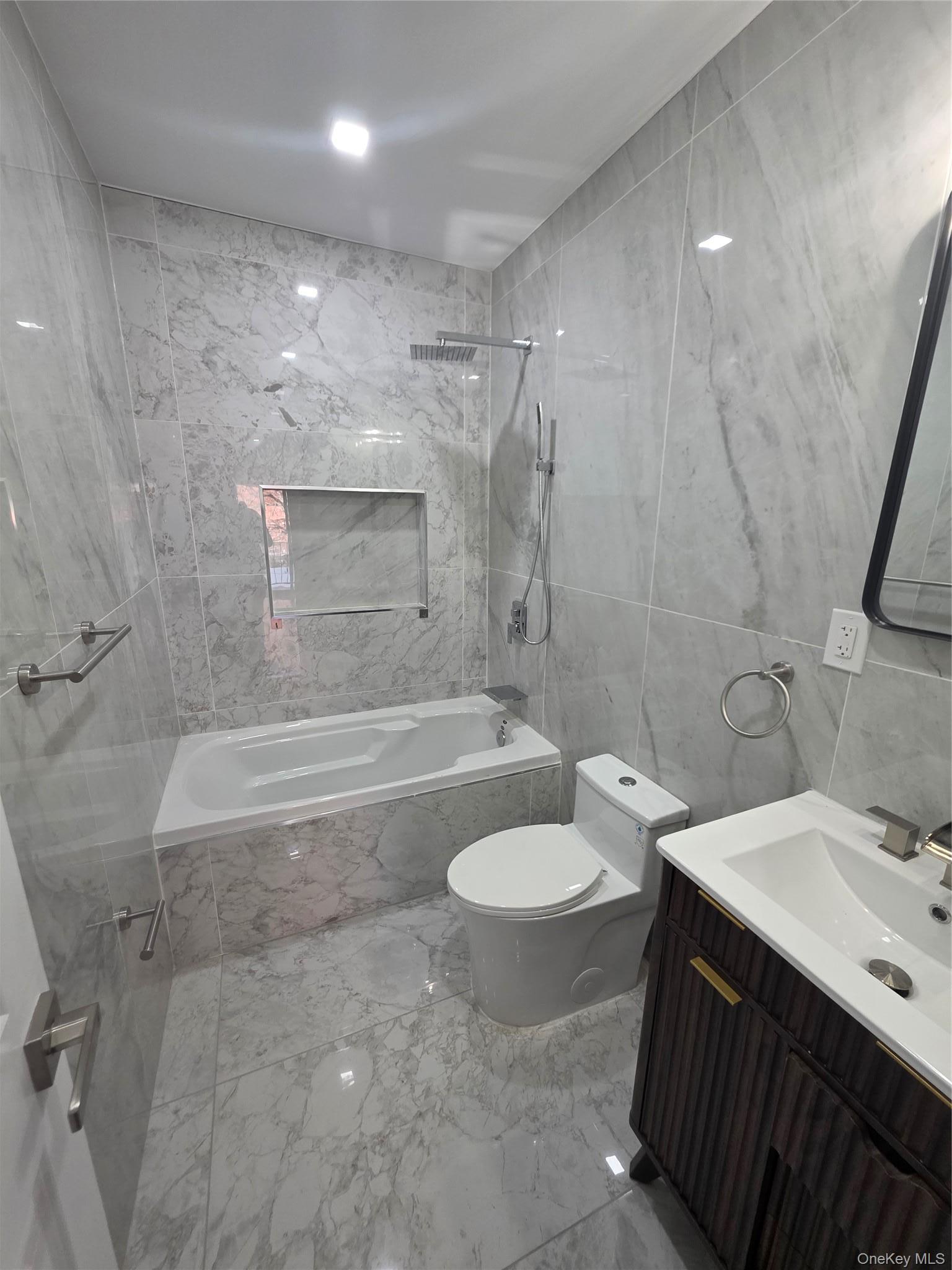 Single Family New Haven Avenue Queens, NY 11691, MLS-1007663-19