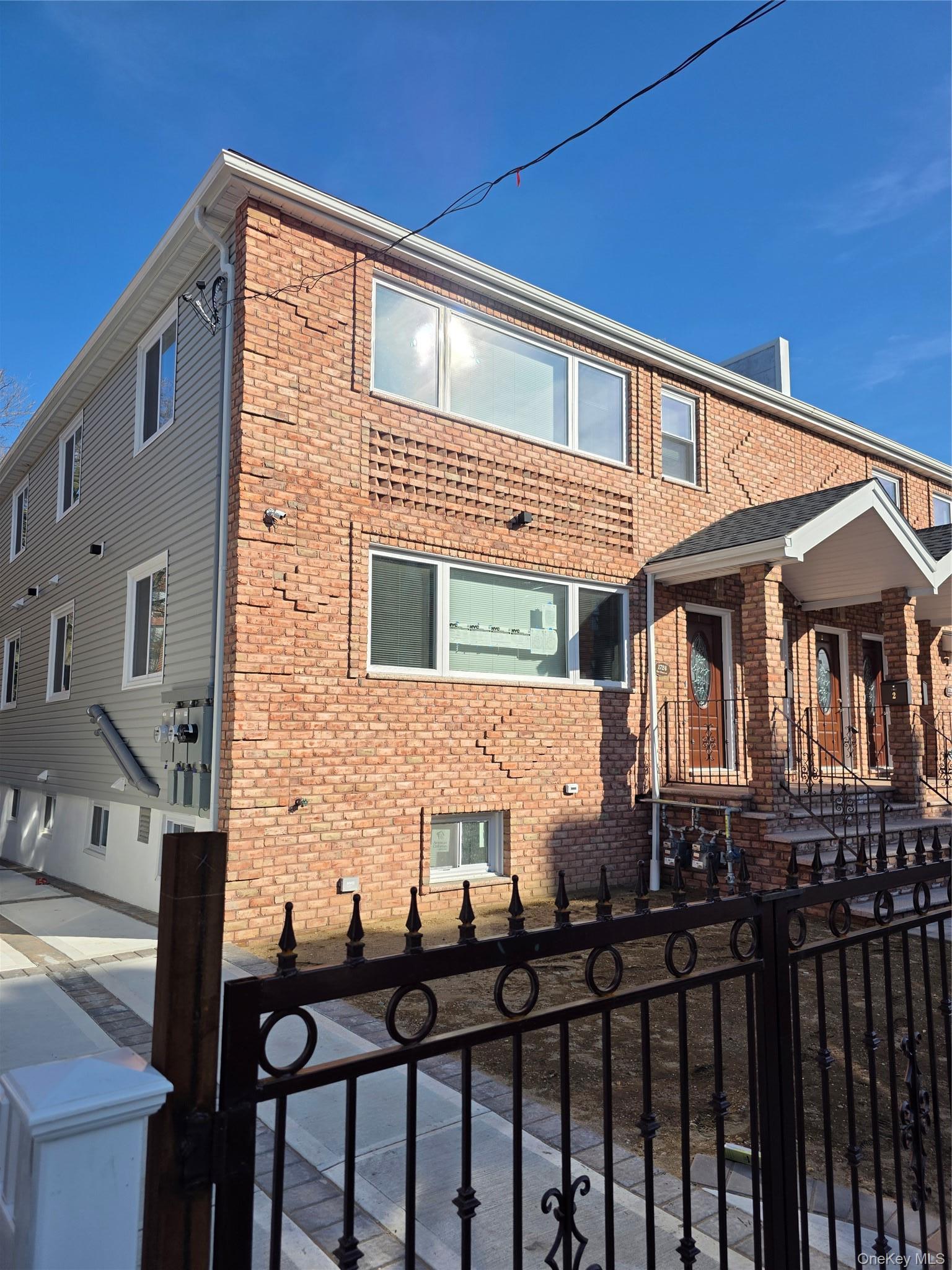 Single Family New Haven Avenue Queens, NY 11691, MLS-1007663-2