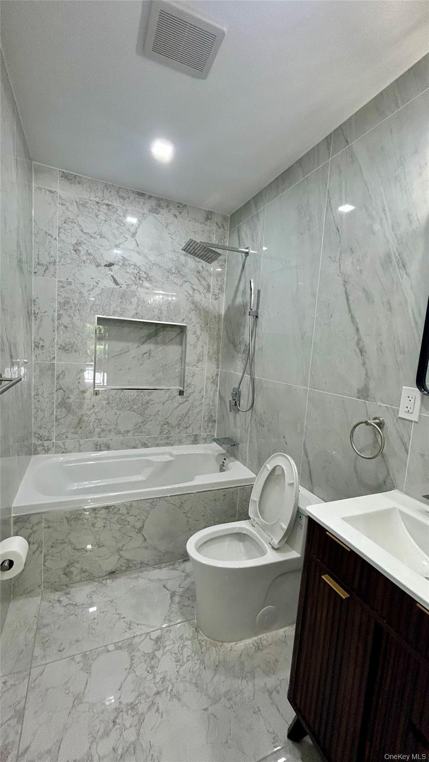 Single Family New Haven Avenue Queens, NY 11691, MLS-1007663-21
