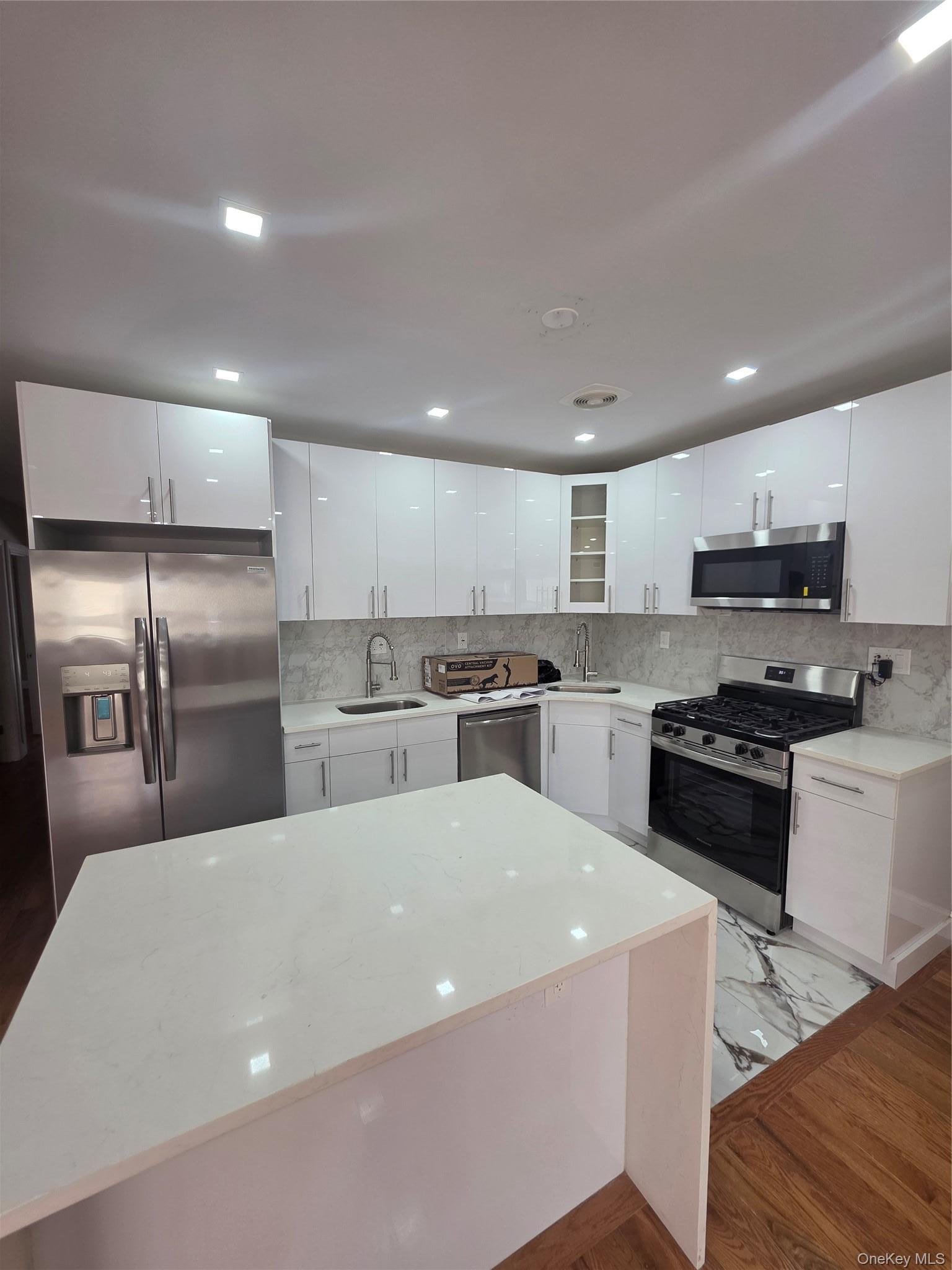Single Family New Haven Avenue Queens, NY 11691, MLS-1007663-9