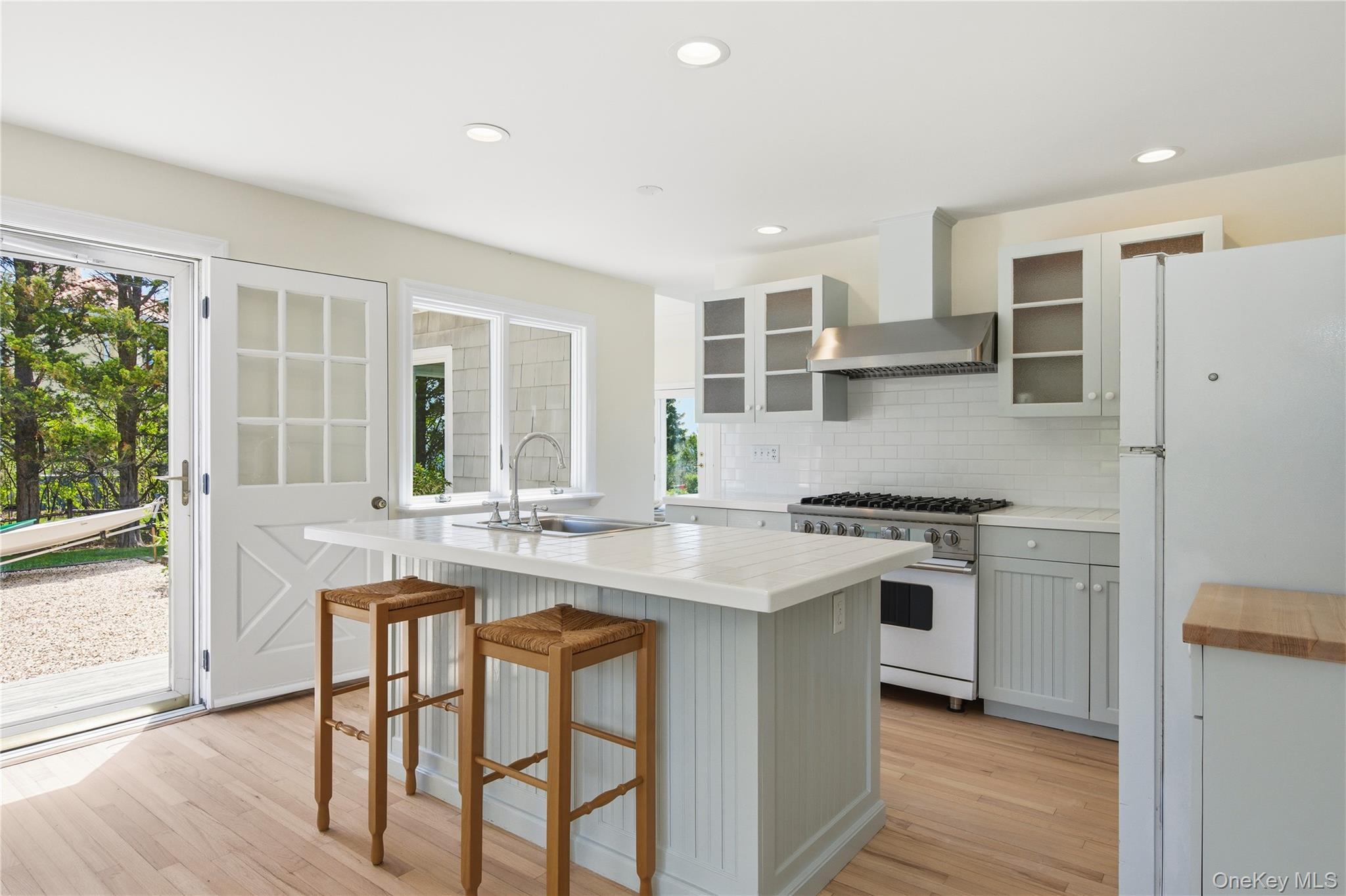 Single Family Peconic Avenue  Suffolk County, NY 11964, MLS-1007669-18