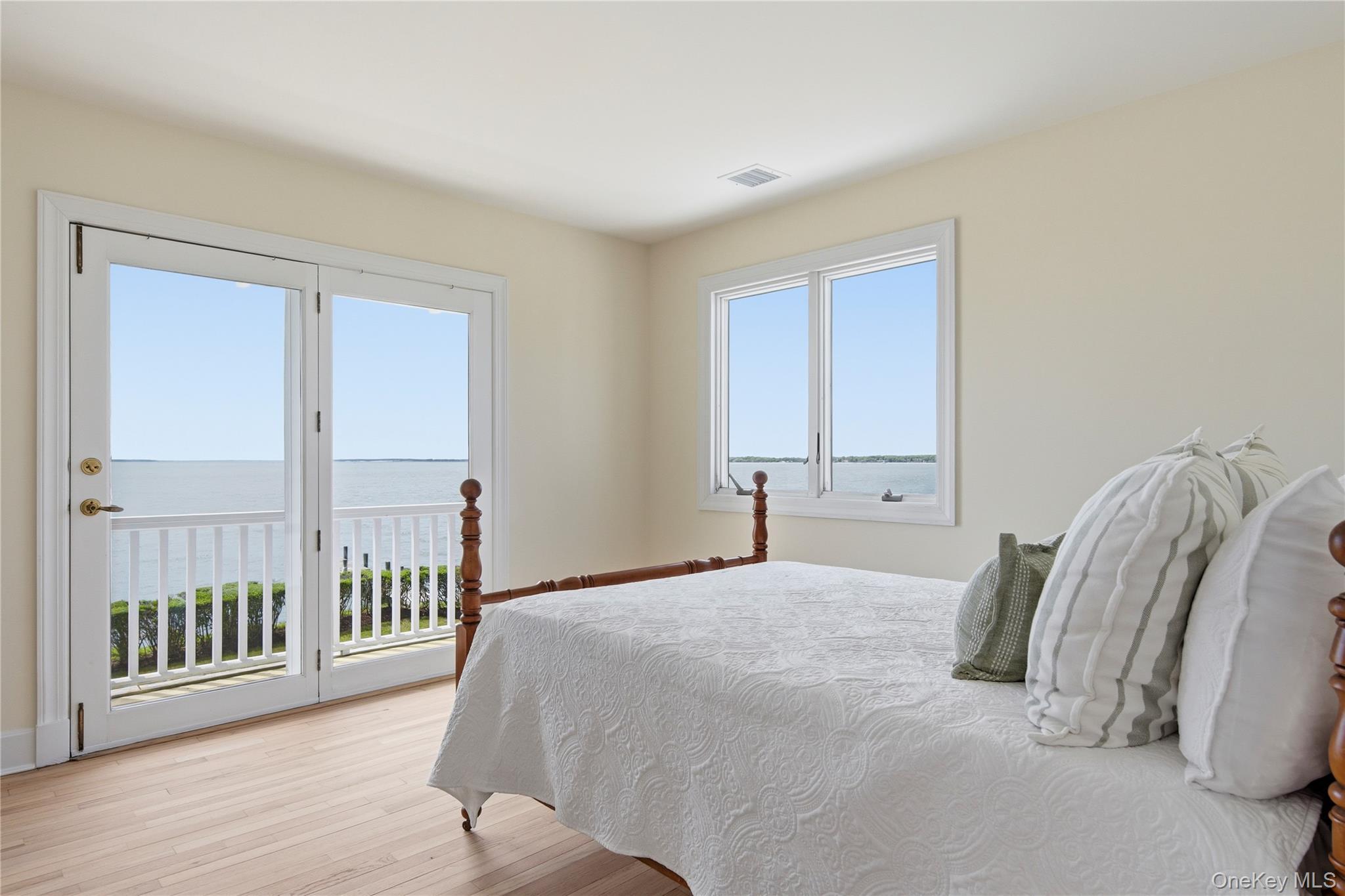 Single Family Peconic Avenue  Suffolk County, NY 11964, MLS-1007669-25