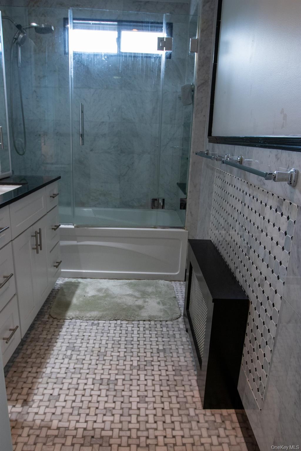 Single Family Robertson Bronx, NY 10470, MLS-1007689-13