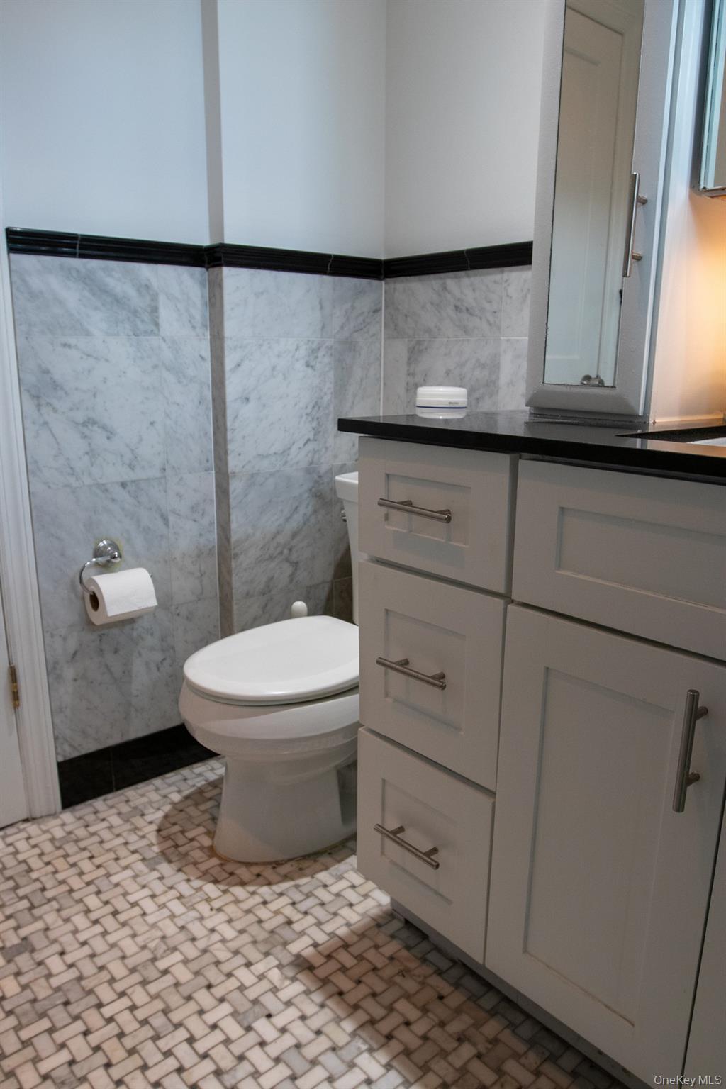 Single Family Robertson Bronx, NY 10470, MLS-1007689-14
