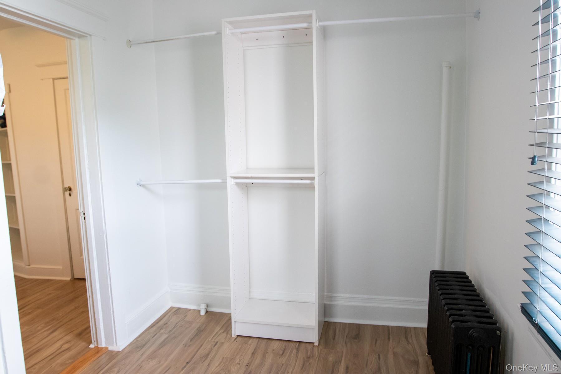 Single Family Robertson Bronx, NY 10470, MLS-1007689-15