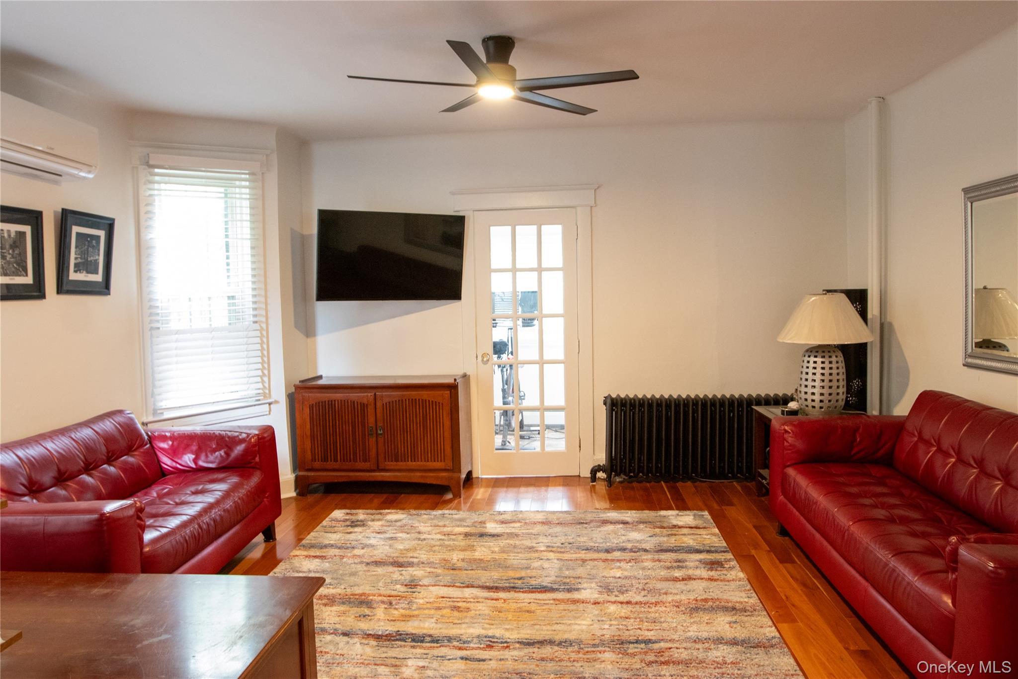 Single Family Robertson Bronx, NY 10470, MLS-1007689-5