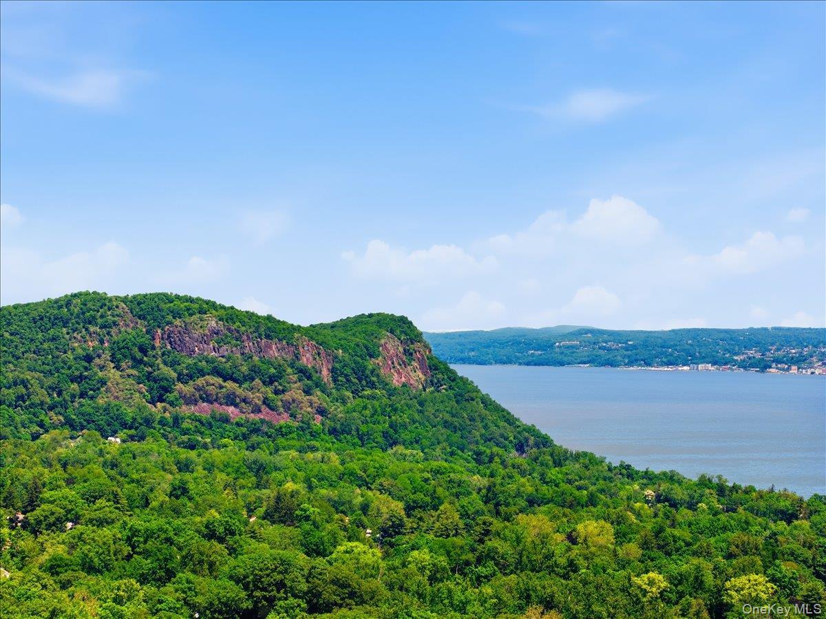 Single Family Riverton Drive  Rockland County, NY 10960, MLS-1007696-47