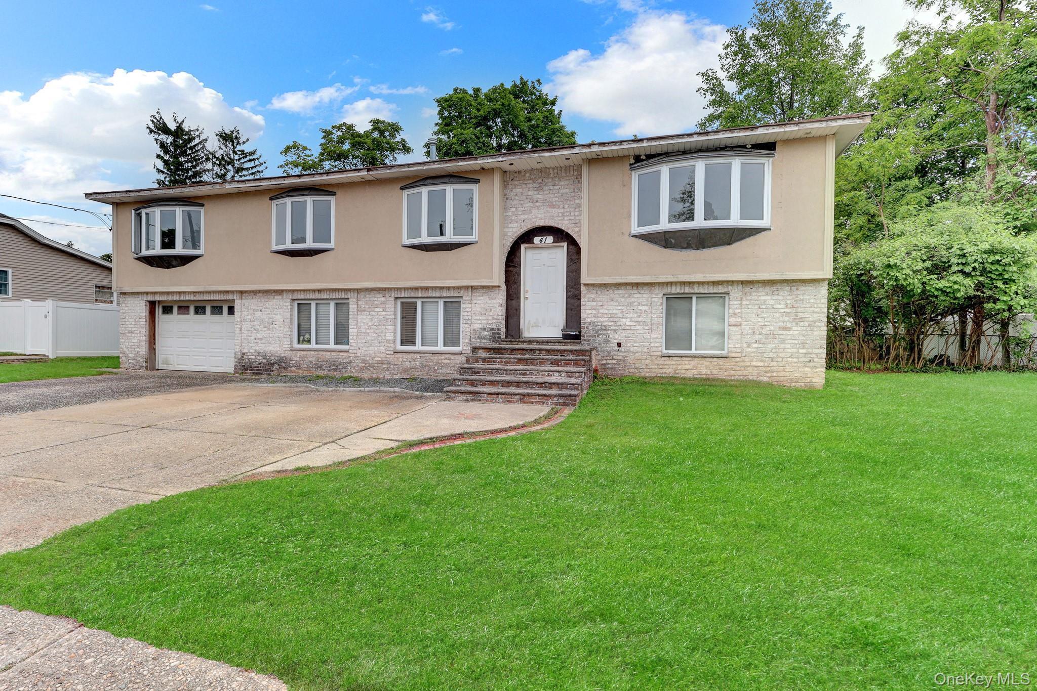 Single Family Fremont Street Suffolk County, NY 11757, MLS-1007707-2