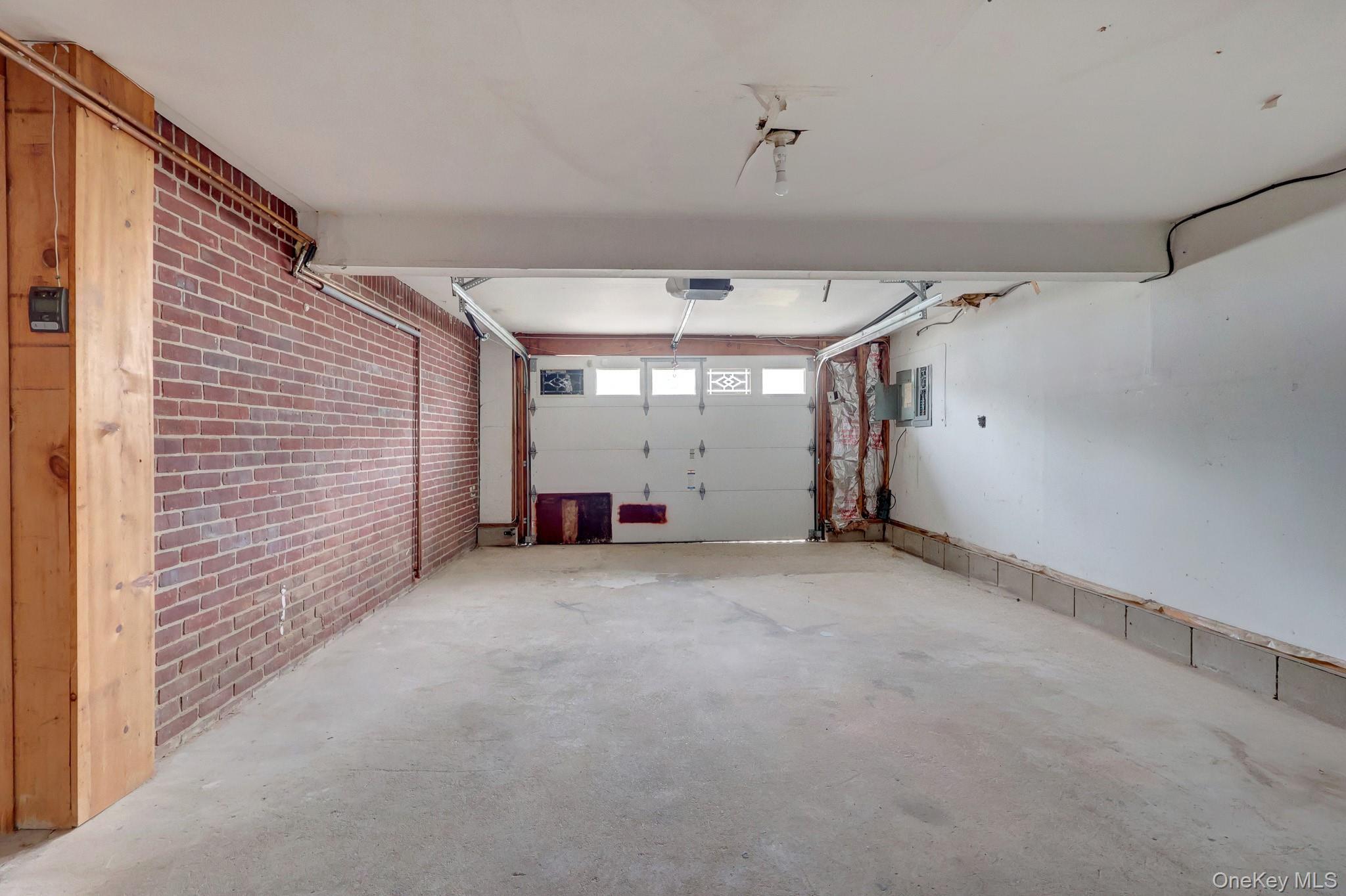 Single Family Fremont Street Suffolk County, NY 11757, MLS-1007707-27