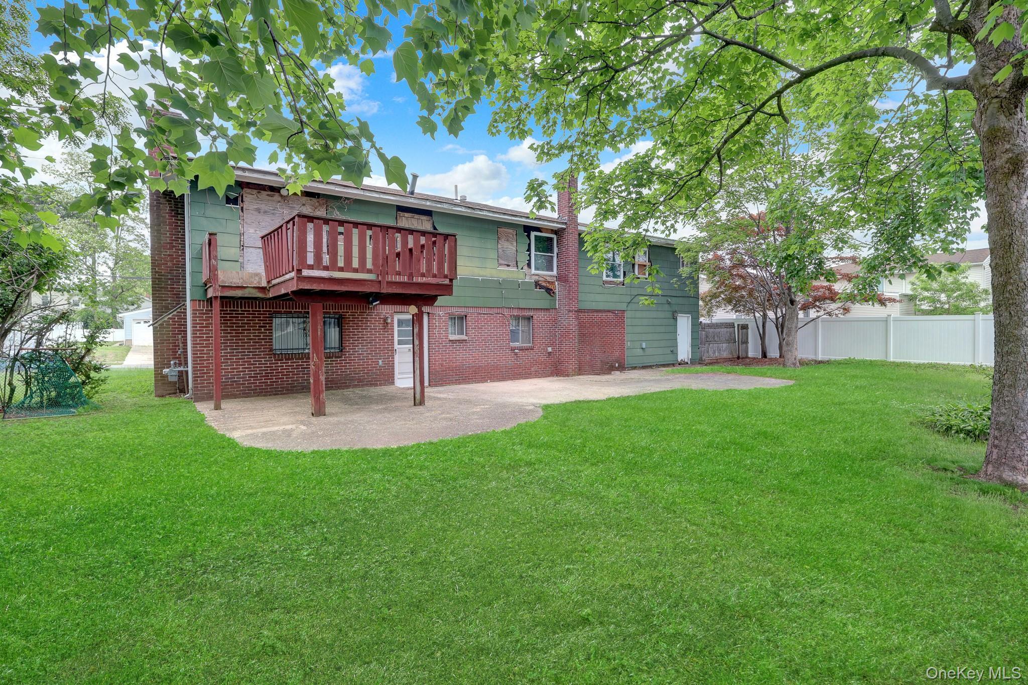 Single Family Fremont Street Suffolk County, NY 11757, MLS-1007707-29