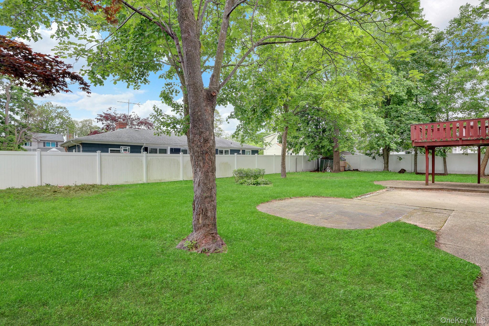 Single Family Fremont Street  Suffolk County, NY 11757, MLS-1007707-30