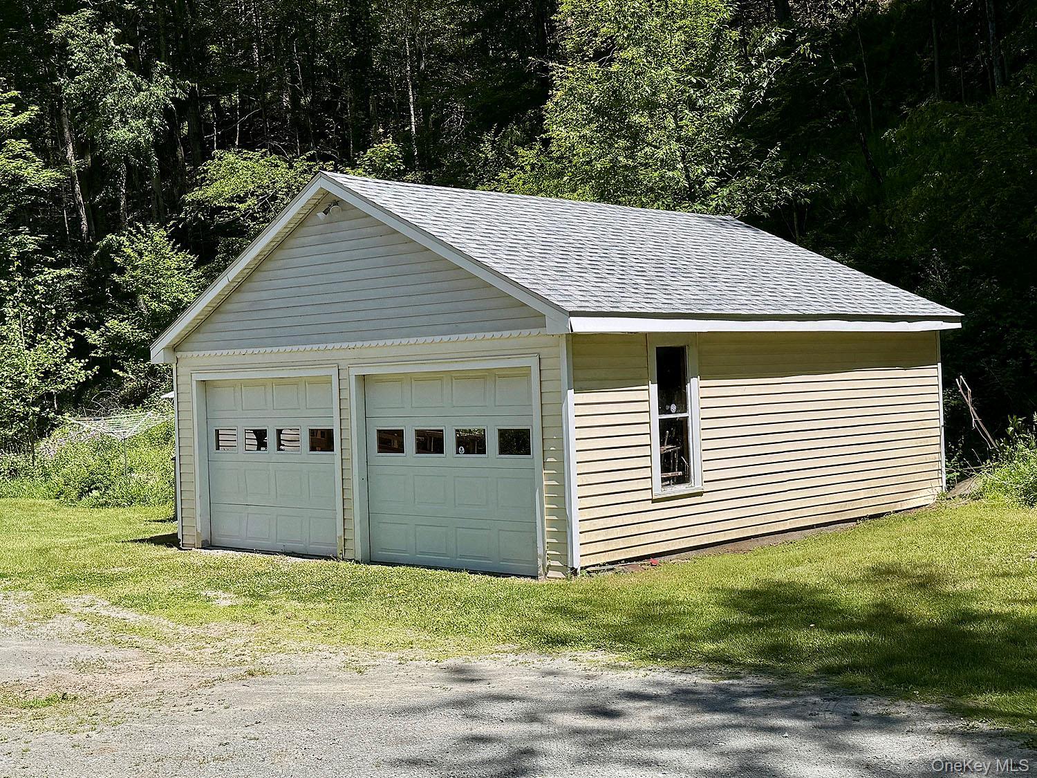 Single Family Hankins Sullivan County, NY 12741, MLS-1007763-2