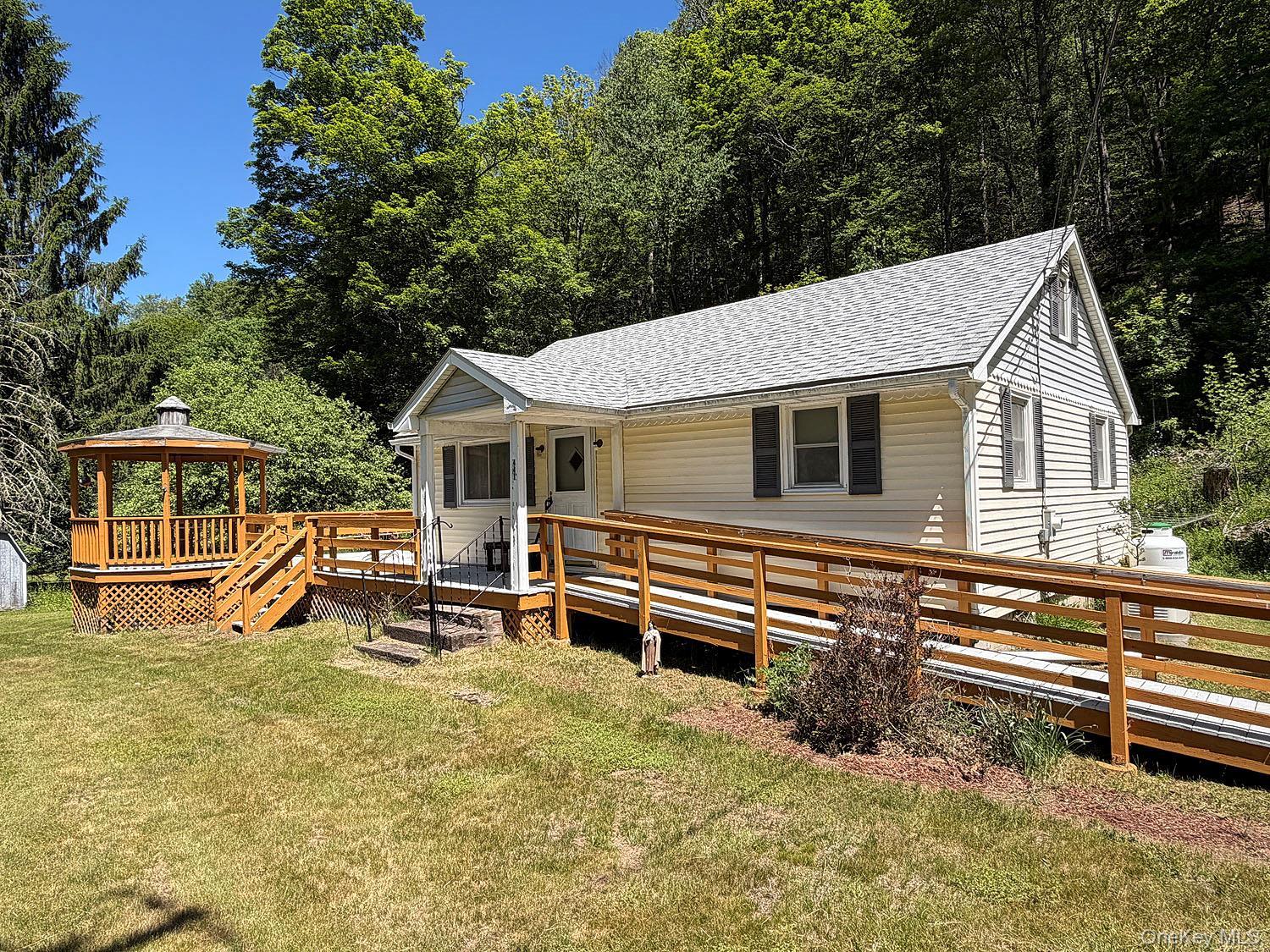 Single Family Hankins Sullivan County, NY 12741, MLS-1007763-4
