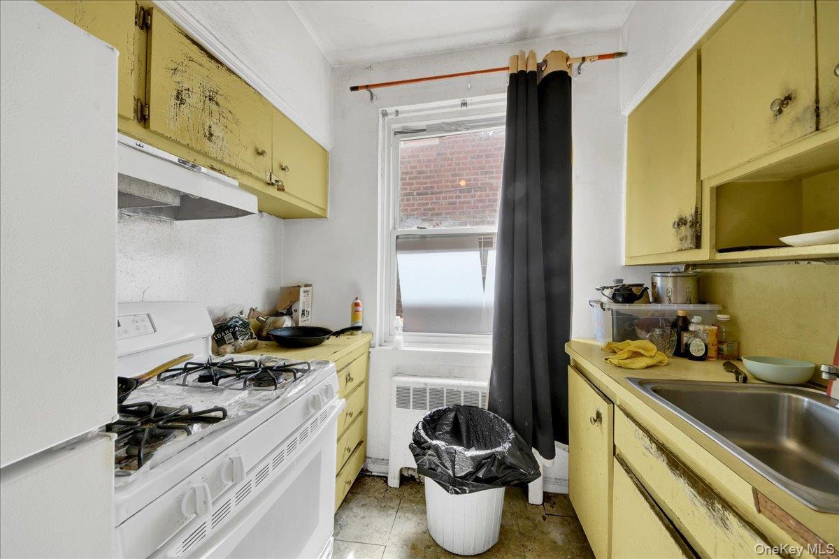 Single Family Neill Bronx, NY 10462, MLS-1007768-21