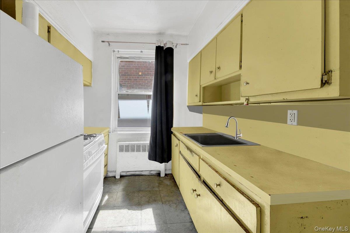 Single Family Neill Bronx, NY 10462, MLS-1007768-24