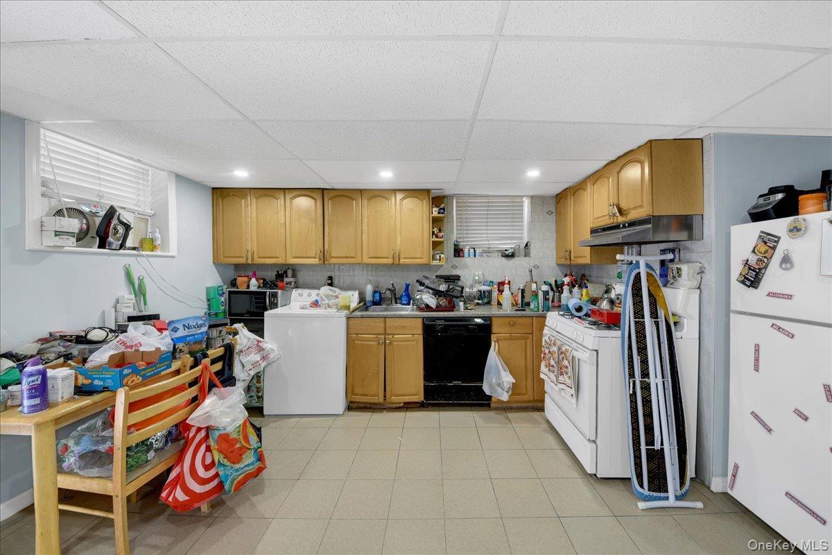 Single Family Neill Bronx, NY 10462, MLS-1007768-33