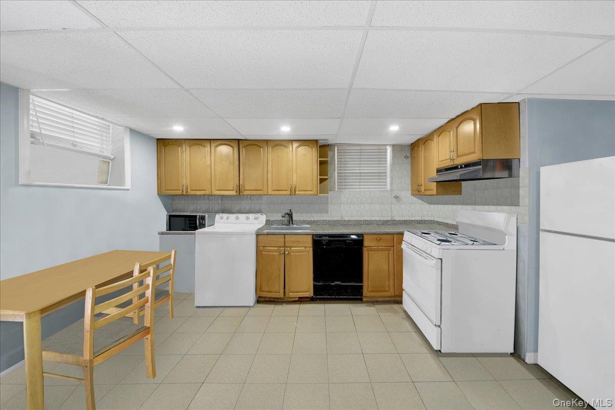 Single Family Neill Bronx, NY 10462, MLS-1007768-34