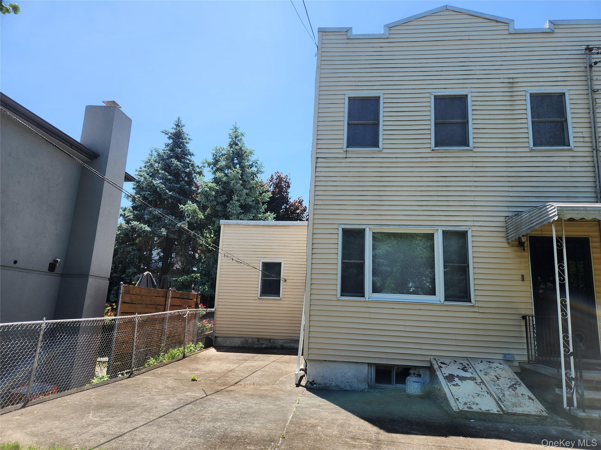 Single Family 56th Queens, NY 11378, MLS-1007799-2