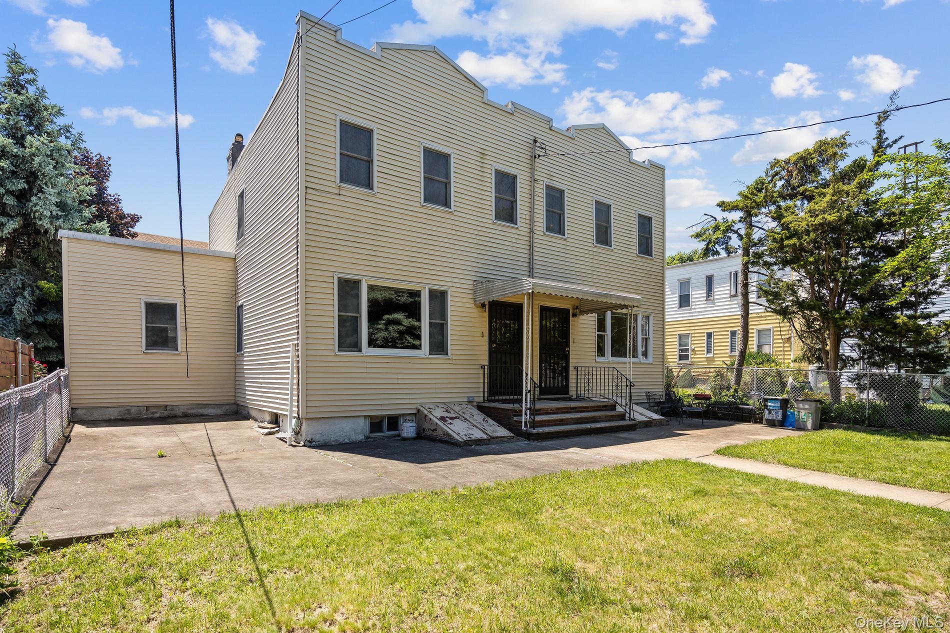Single Family 56th Queens, NY 11378, MLS-1007799-3