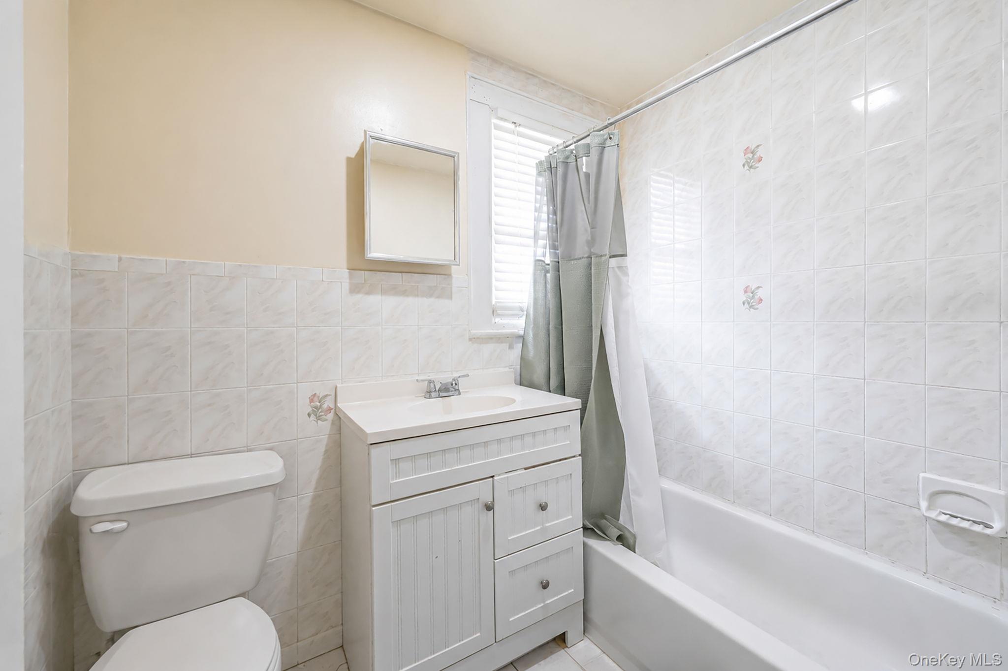 Single Family Deerfield Road Queens, NY 11691, MLS-1007826-13