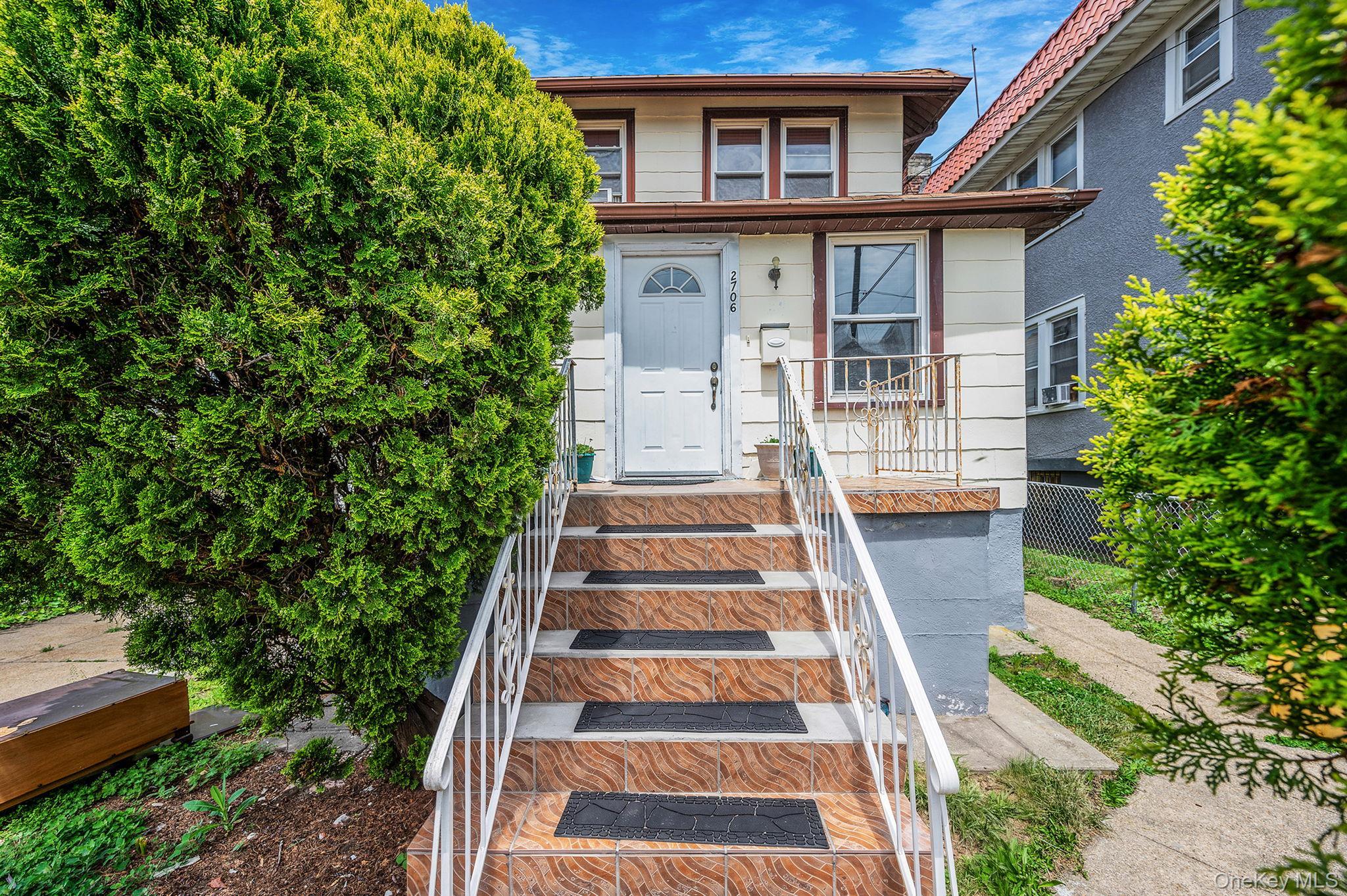 Single Family Deerfield Road Queens, NY 11691, MLS-1007826-2