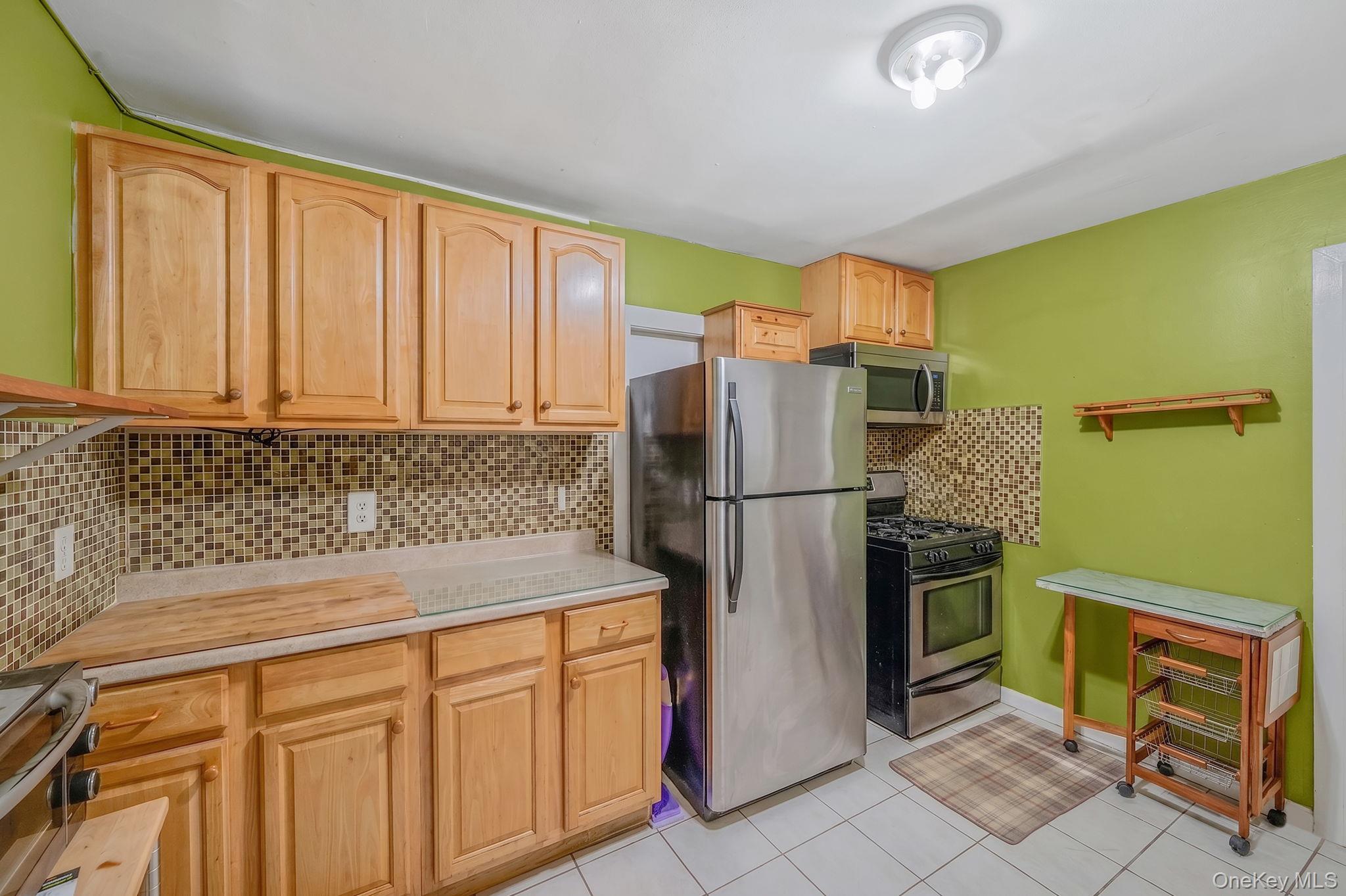 Single Family Deerfield Road Queens, NY 11691, MLS-1007826-5