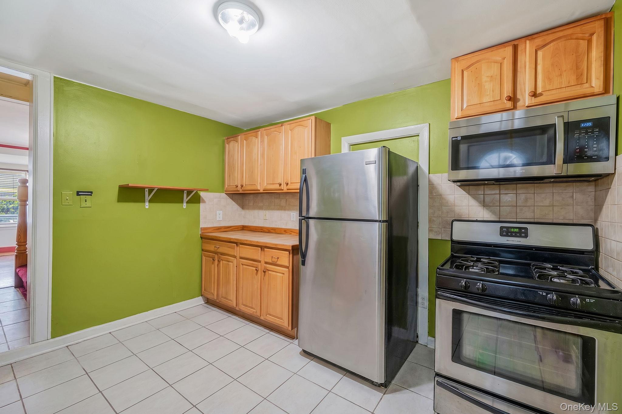Single Family Deerfield Road Queens, NY 11691, MLS-1007826-6