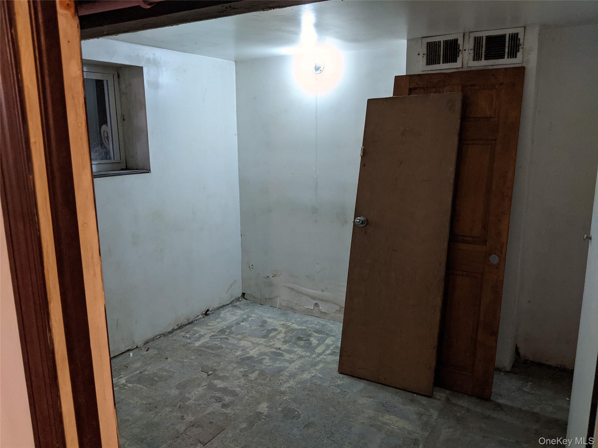 Single Family Mckinley  Brooklyn, NY 11208, MLS-1007834-17