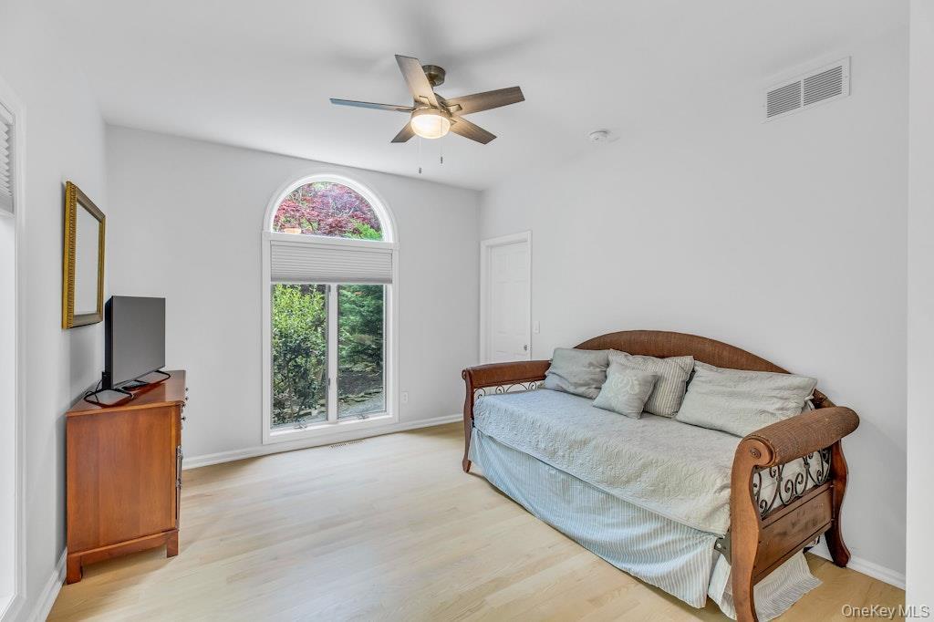 Single Family Soundview Avenue Suffolk County, NY 11958, MLS-1007876-26