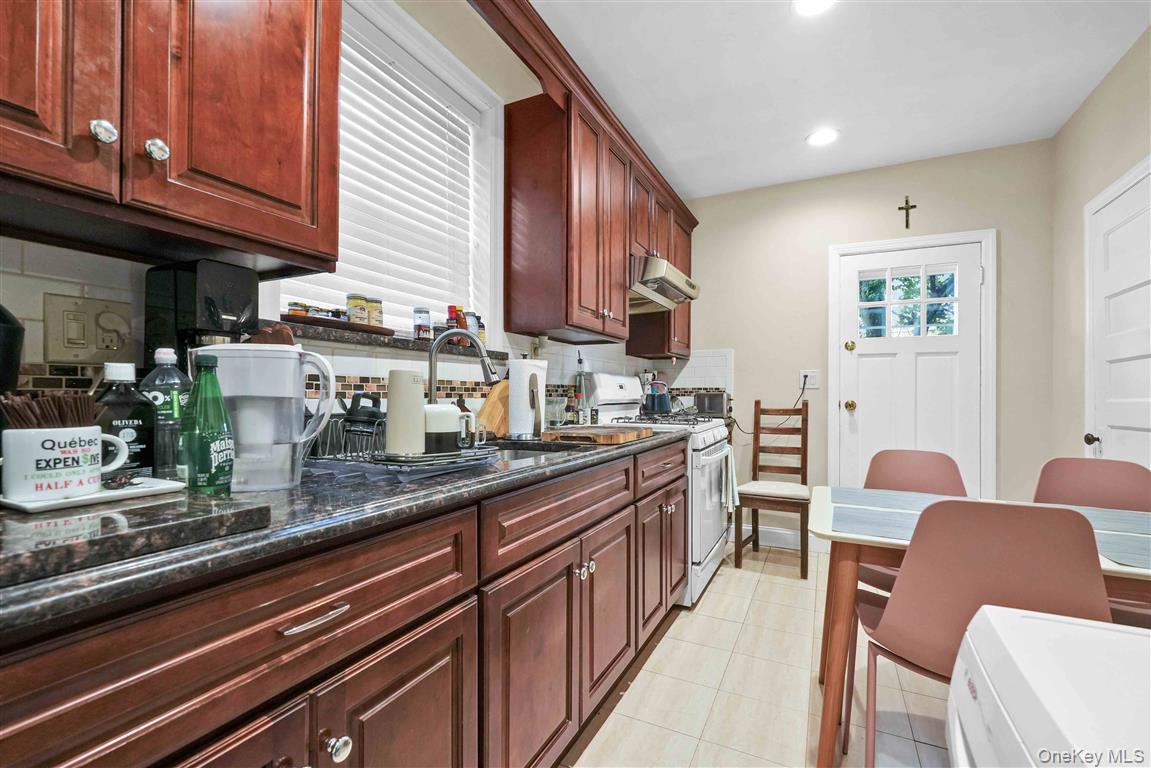 Single Family 123rd Street Queens, NY 11415, MLS-1007901-21