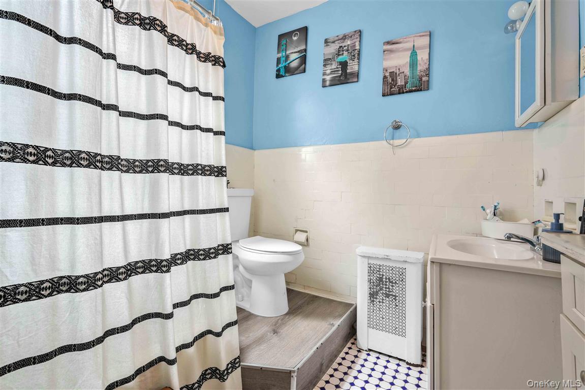 Single Family 123rd Street Queens, NY 11415, MLS-1007901-35