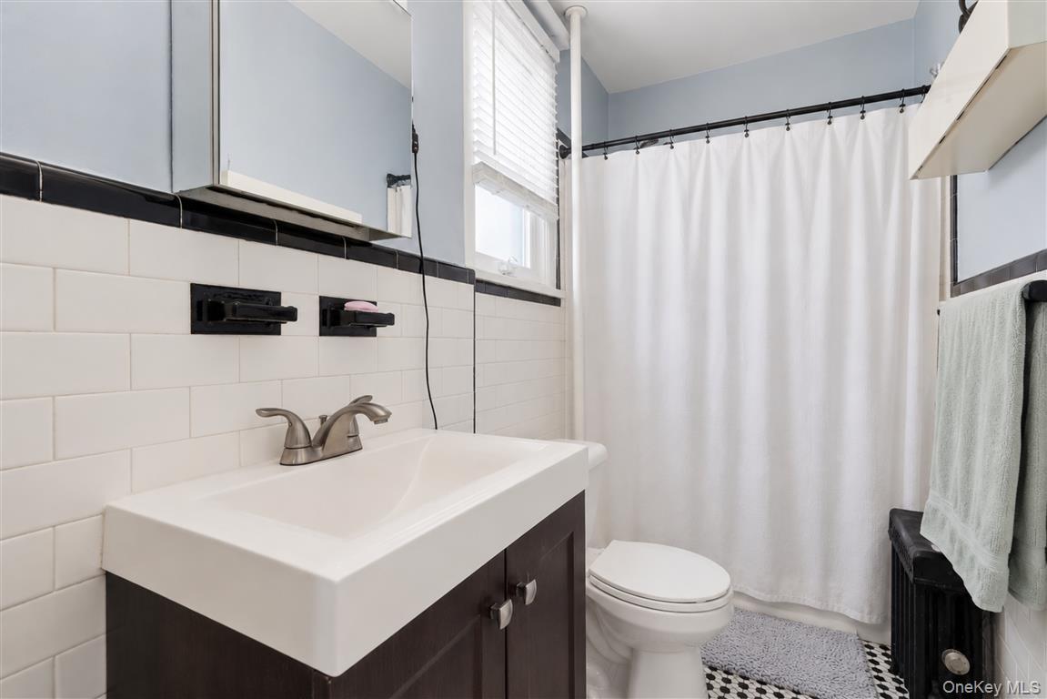 Single Family 123rd Street Queens, NY 11415, MLS-1007901-37