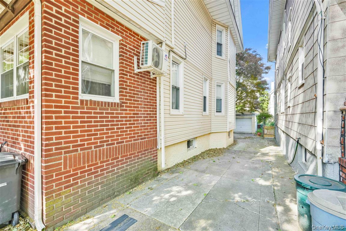Single Family 123rd Street Queens, NY 11415, MLS-1007901-5