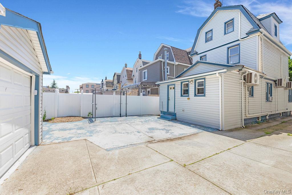 Single Family Remington Queens, NY 11435, MLS-1007908-18