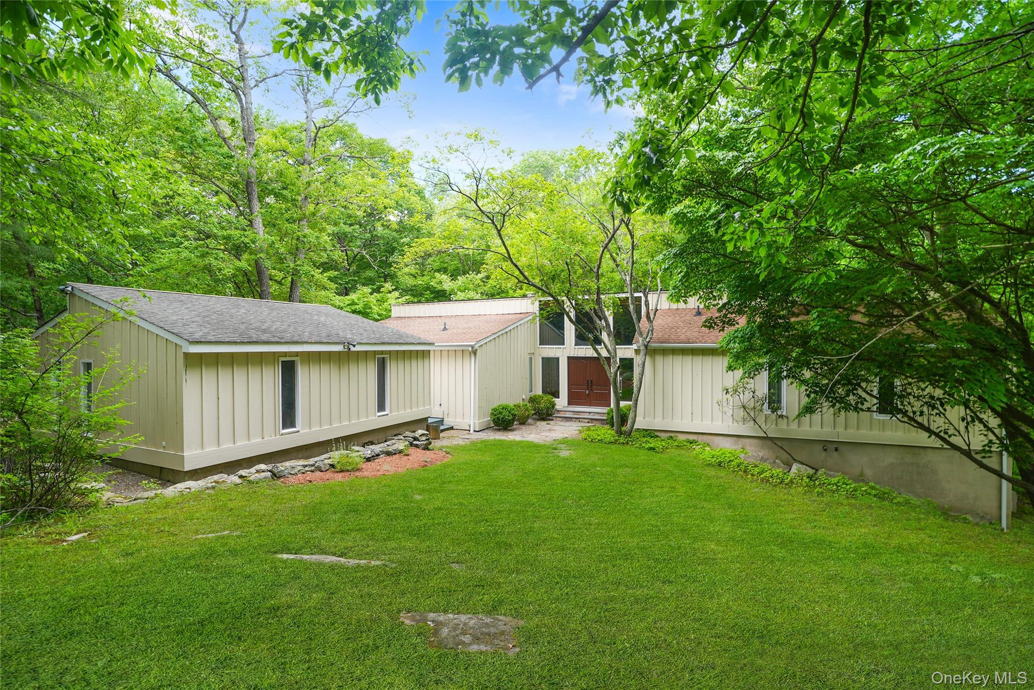 Single Family Peters Lane Westchester County, NY 10576, MLS-1007911-2