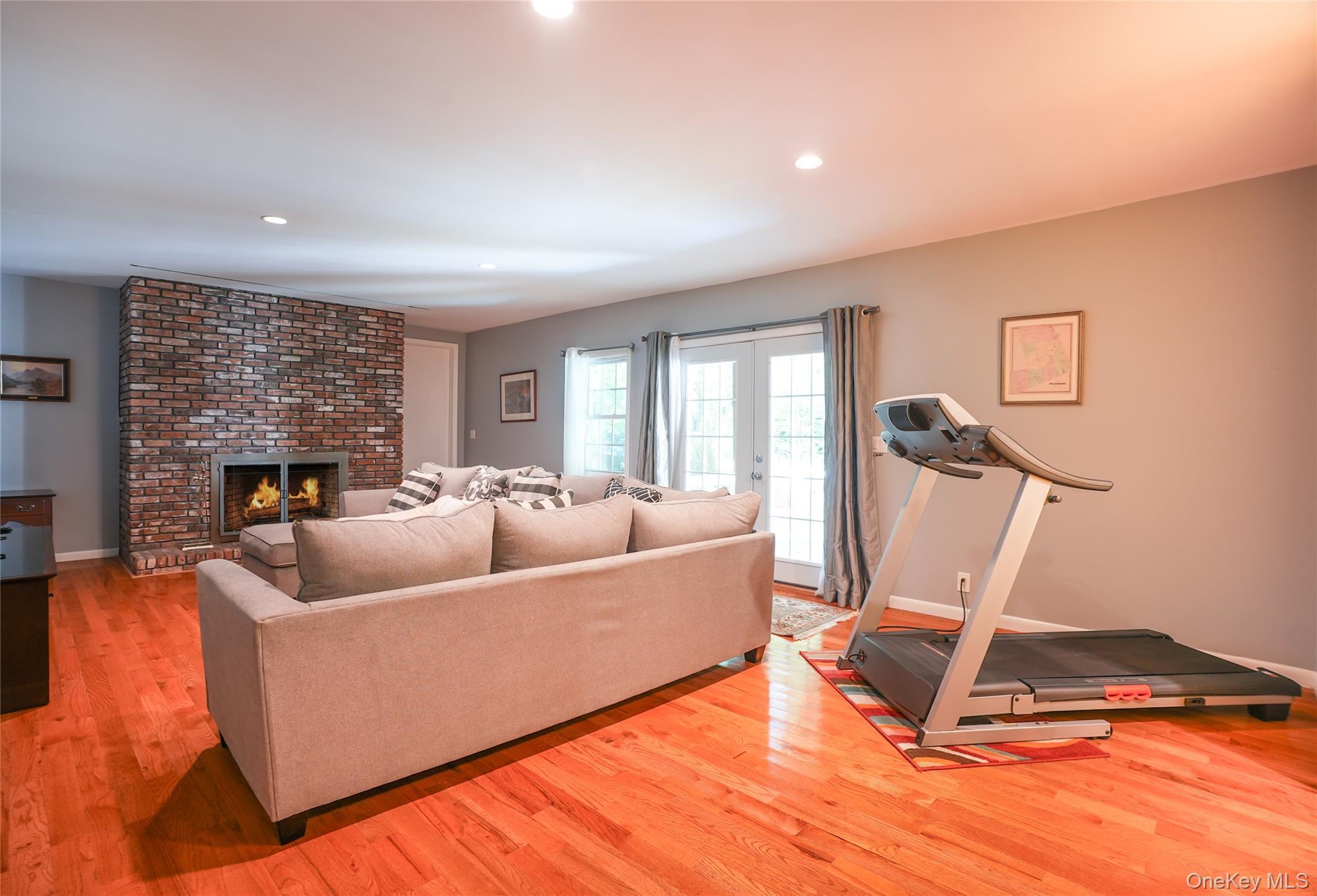 Single Family Peters Lane Westchester County, NY 10576, MLS-1007911-28