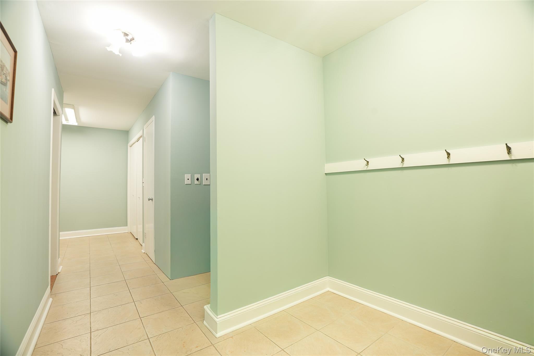 Single Family Peters Lane Westchester County, NY 10576, MLS-1007911-33
